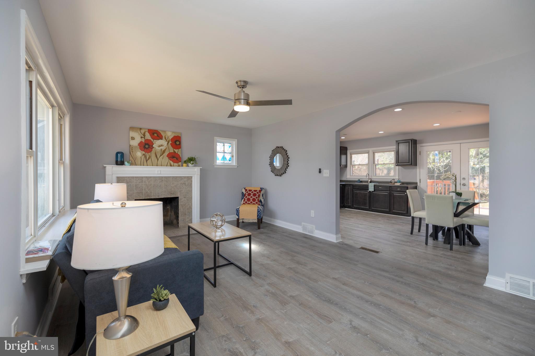 COLONIAL DRIVE - Residential