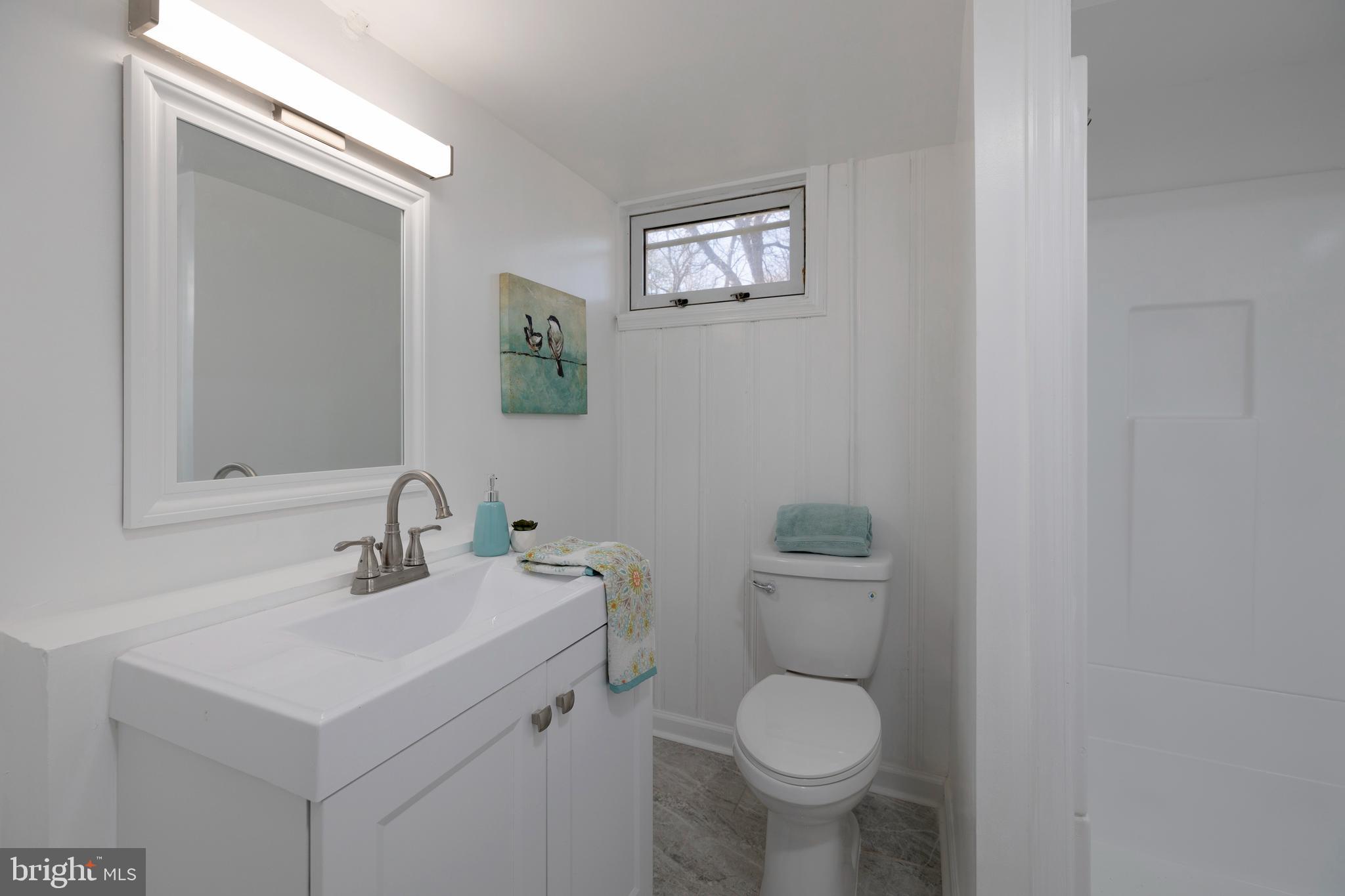 COLONIAL DRIVE - Residential