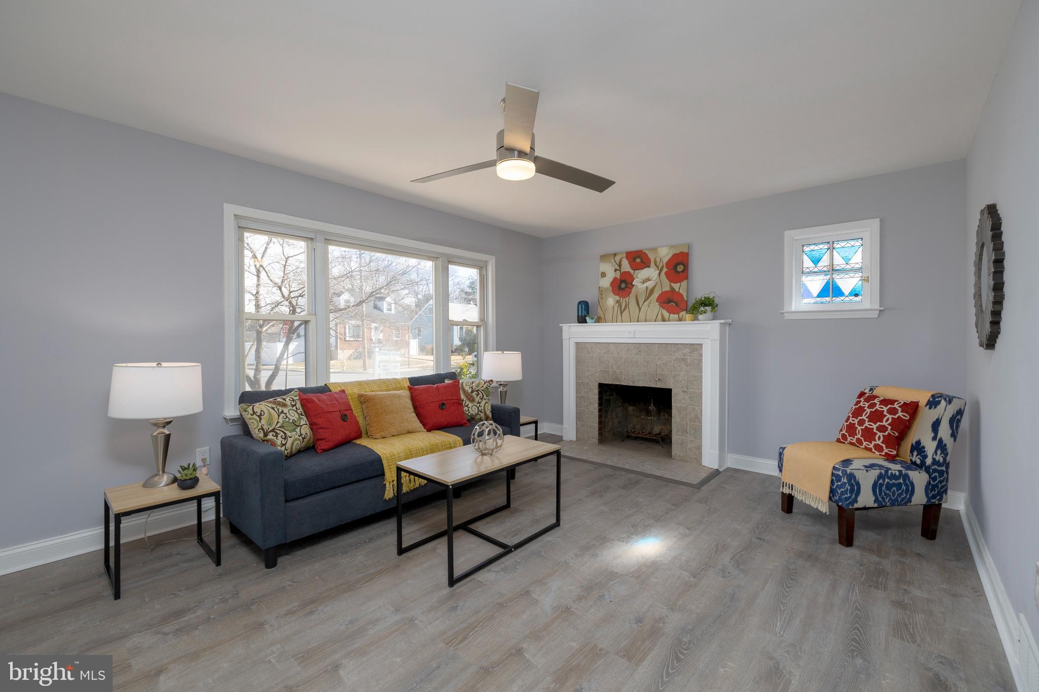 COLONIAL DRIVE - Residential