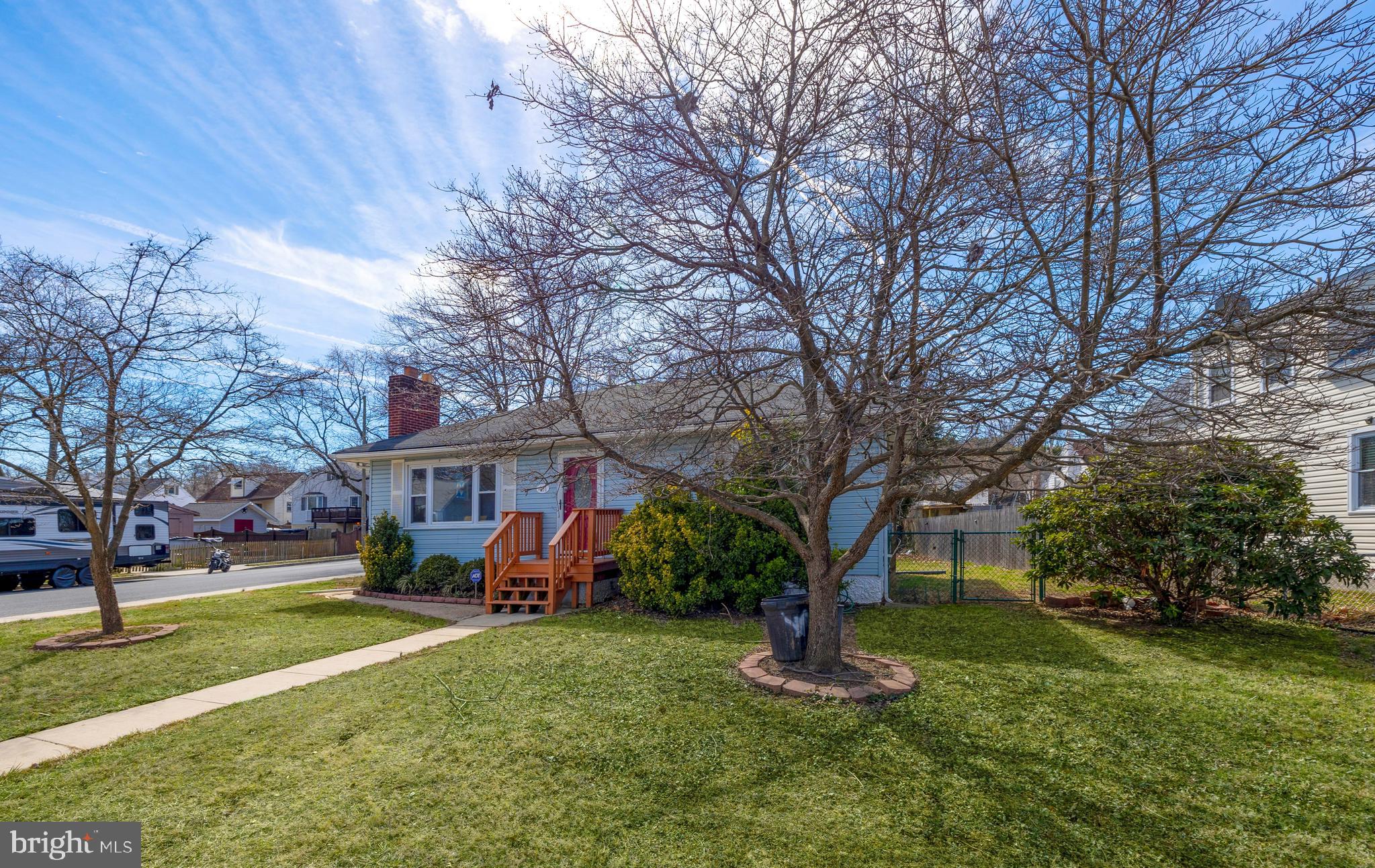 COLONIAL DRIVE - Residential