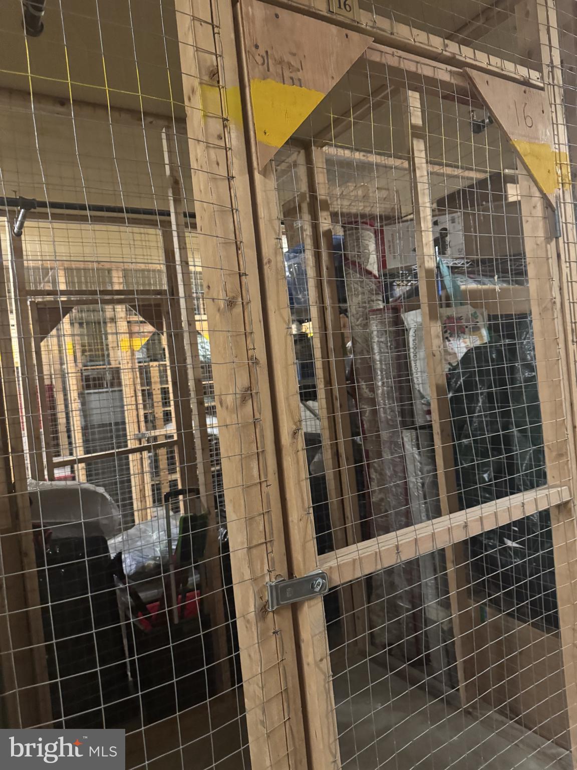 LEISURE WORLD - Residential