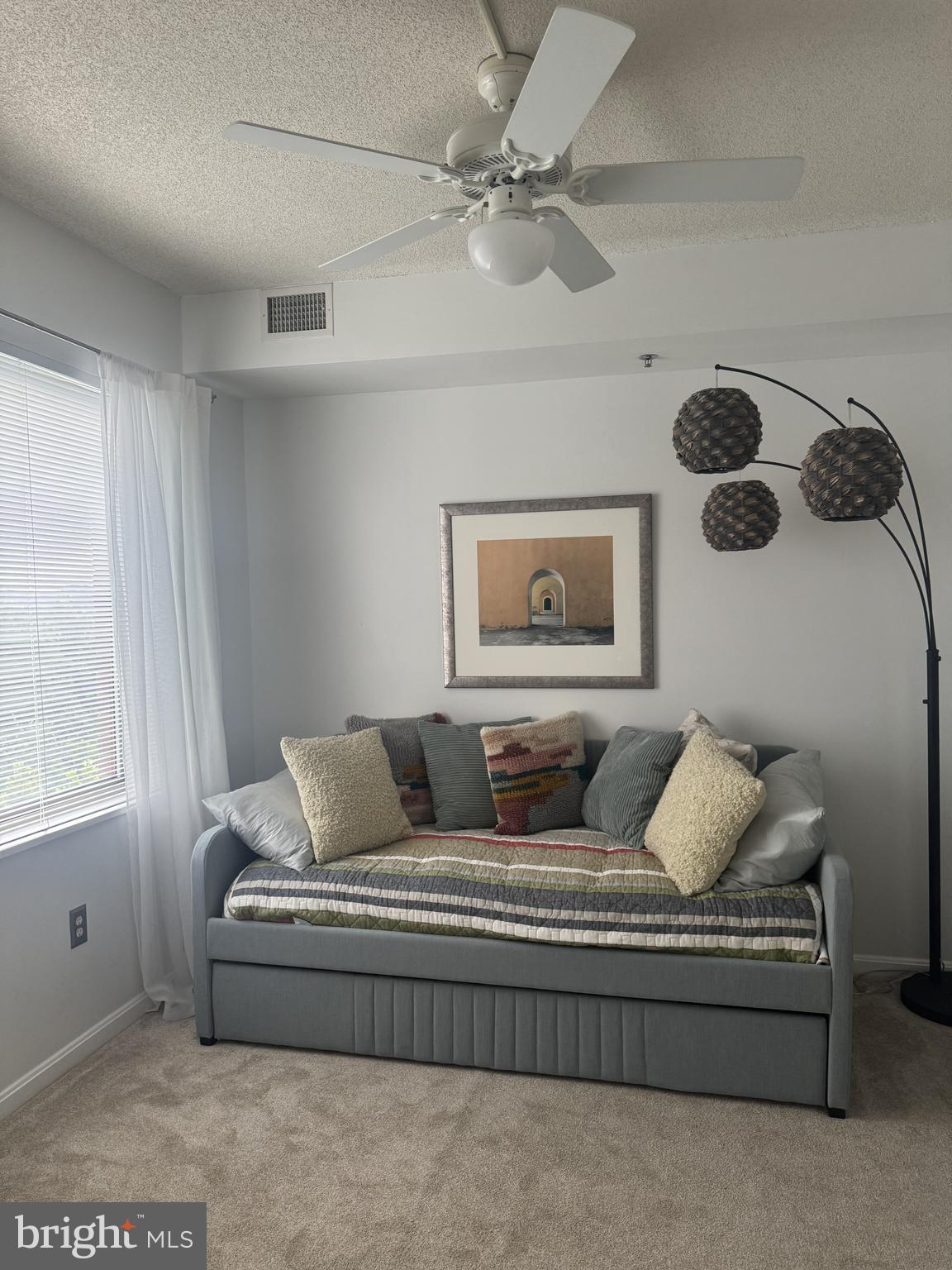 LEISURE WORLD - Residential