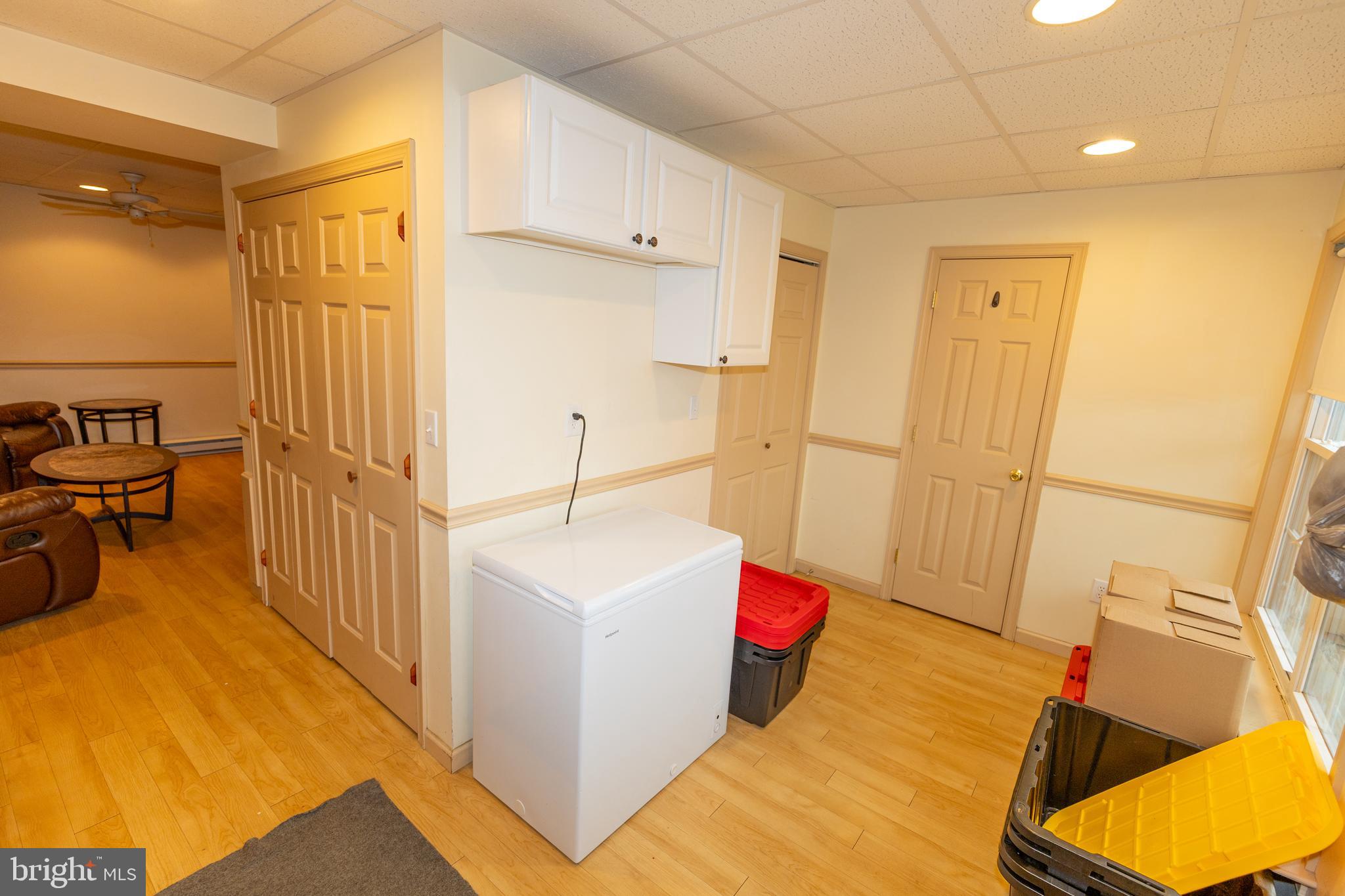 WHITE CHURCH - Residential