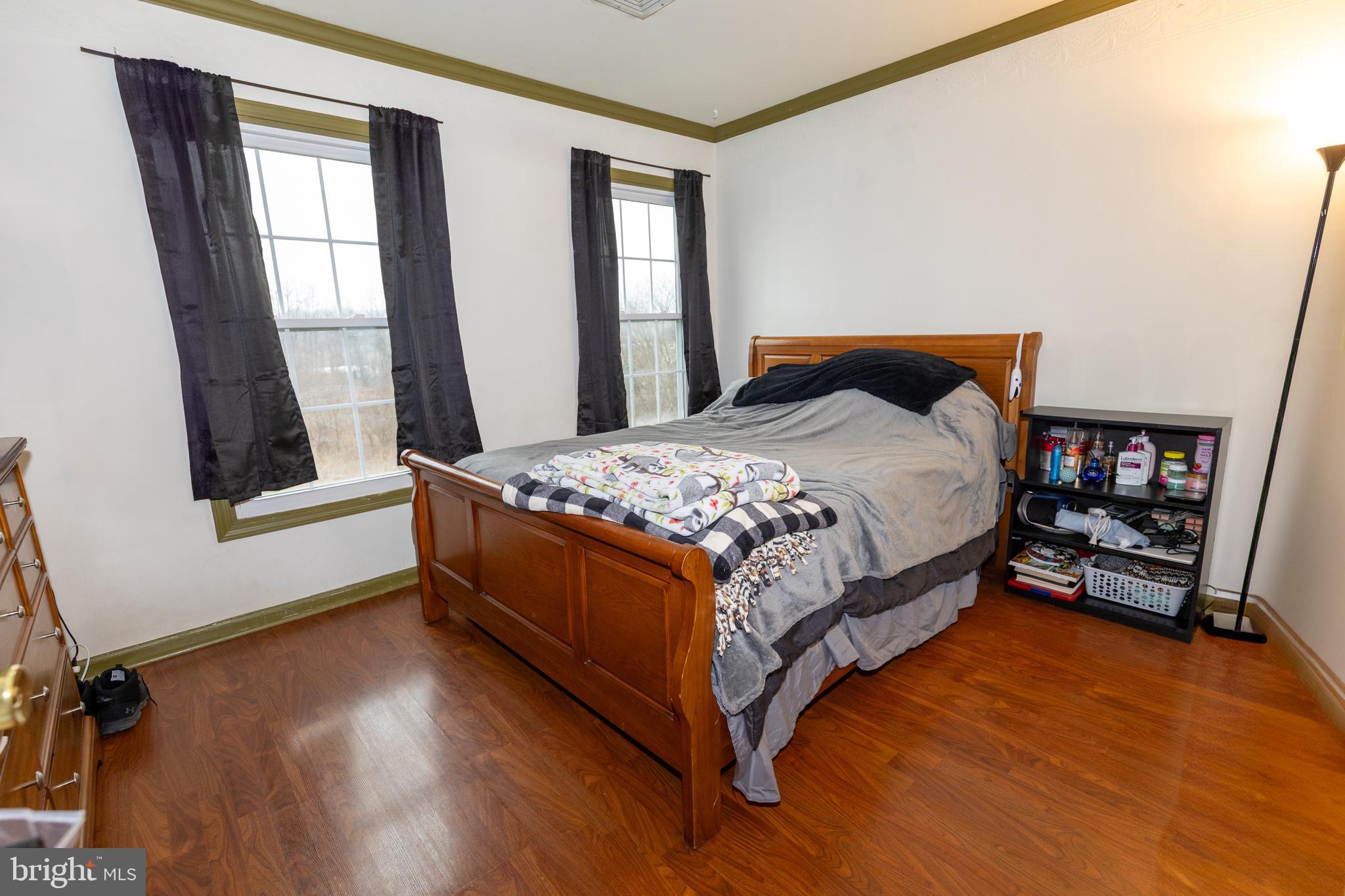 WHITE CHURCH - Residential