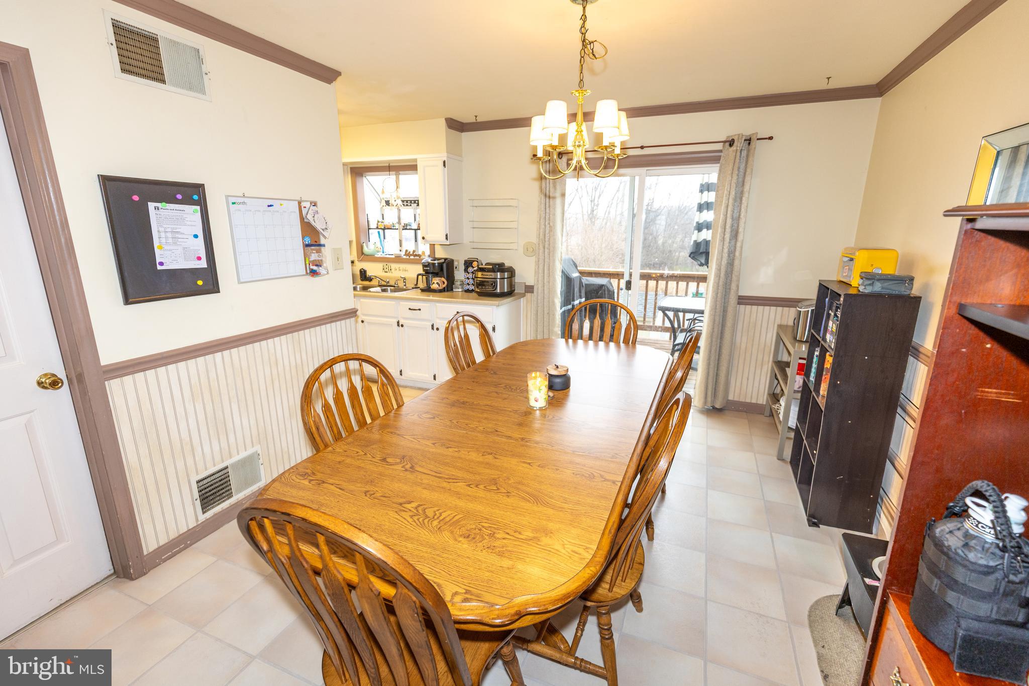 WHITE CHURCH - Residential