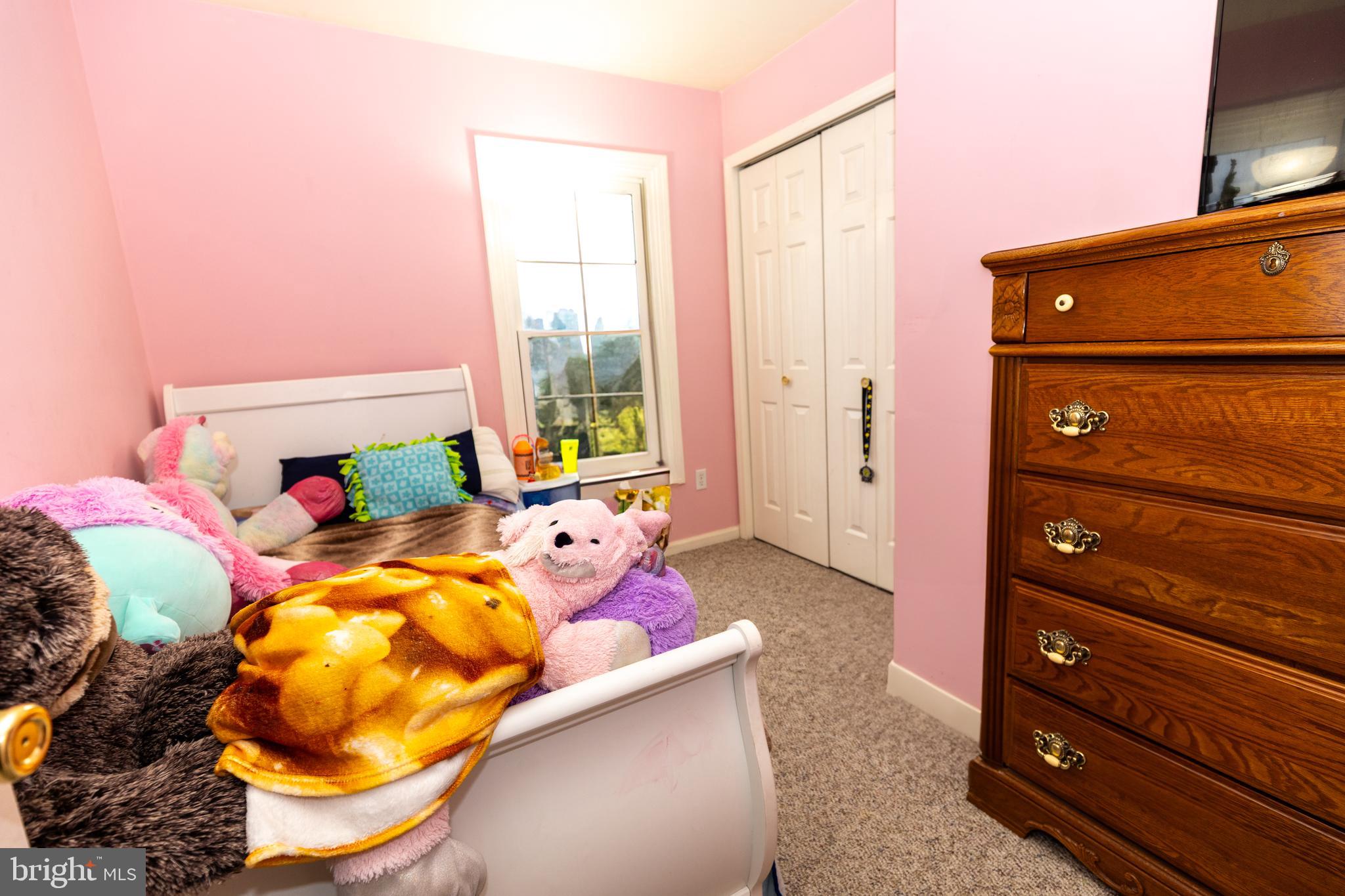 WHITE CHURCH - Residential