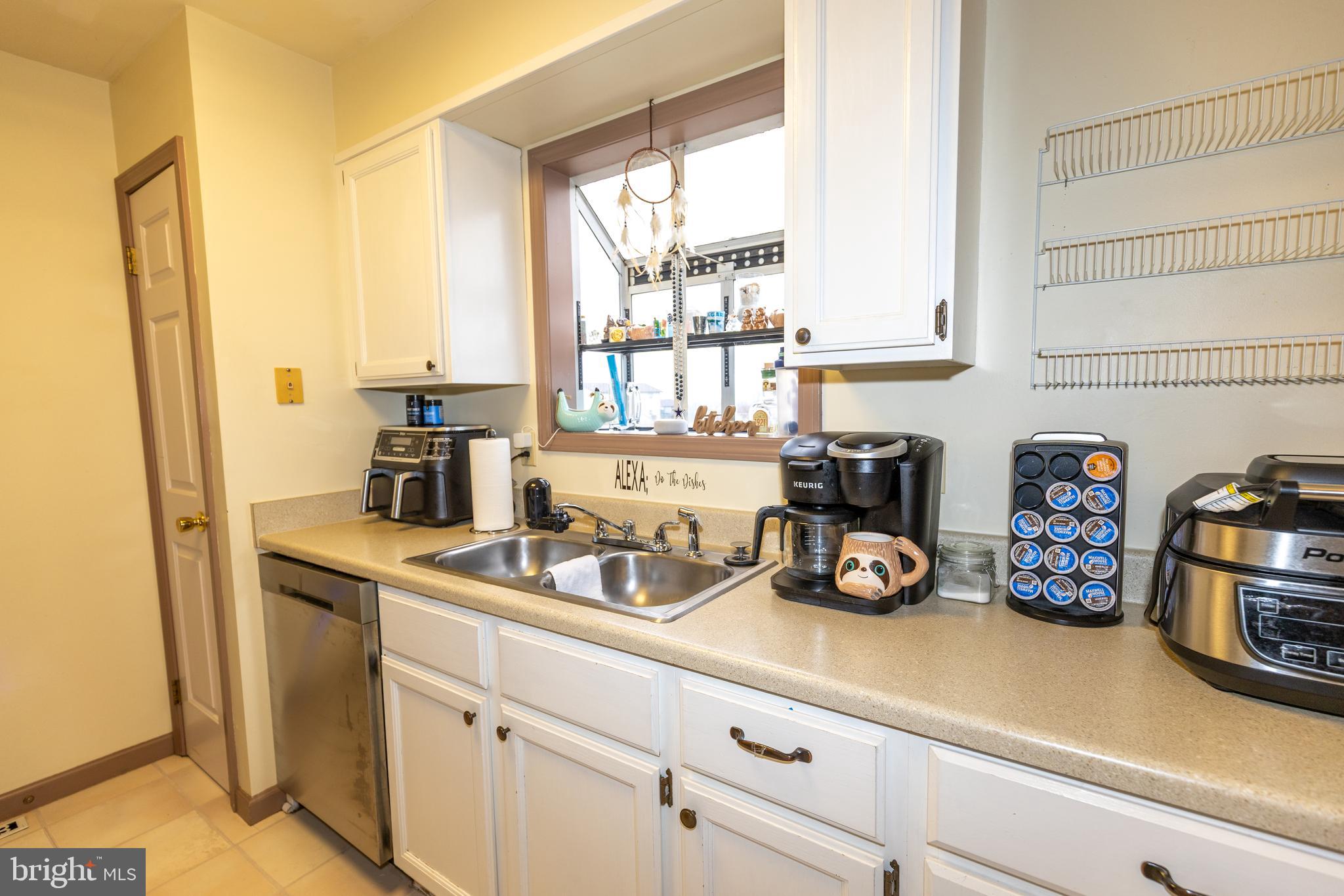 WHITE CHURCH - Residential