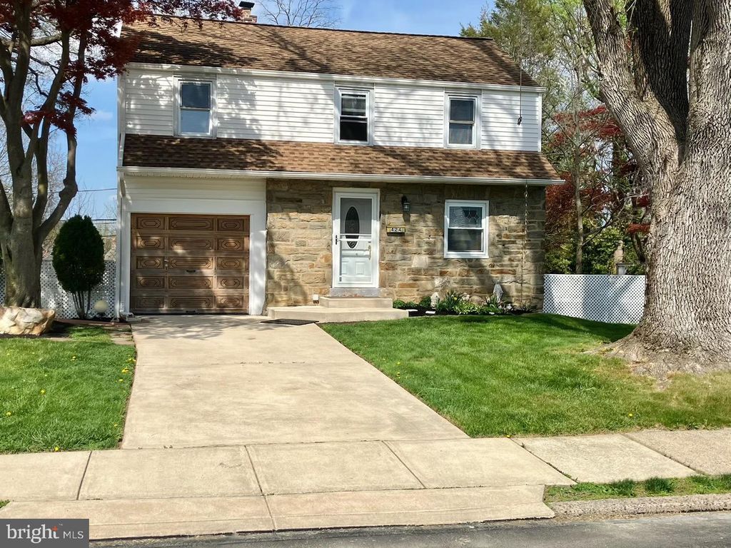 Photo of 424 Holmes Road, MORTON, PA 19070 (MLS # PADE2113212)