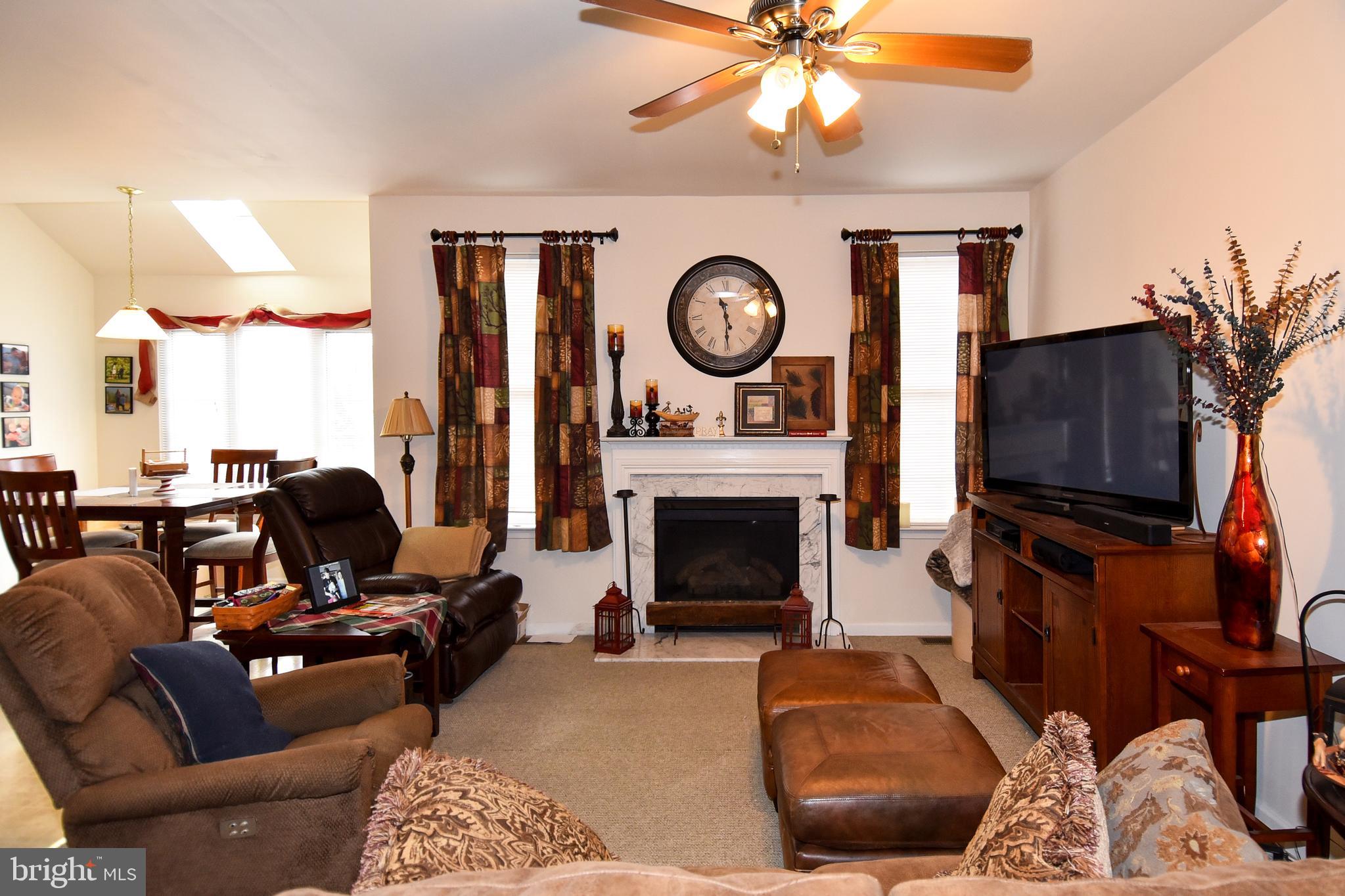 SOUTH RIDING - Residential Lease