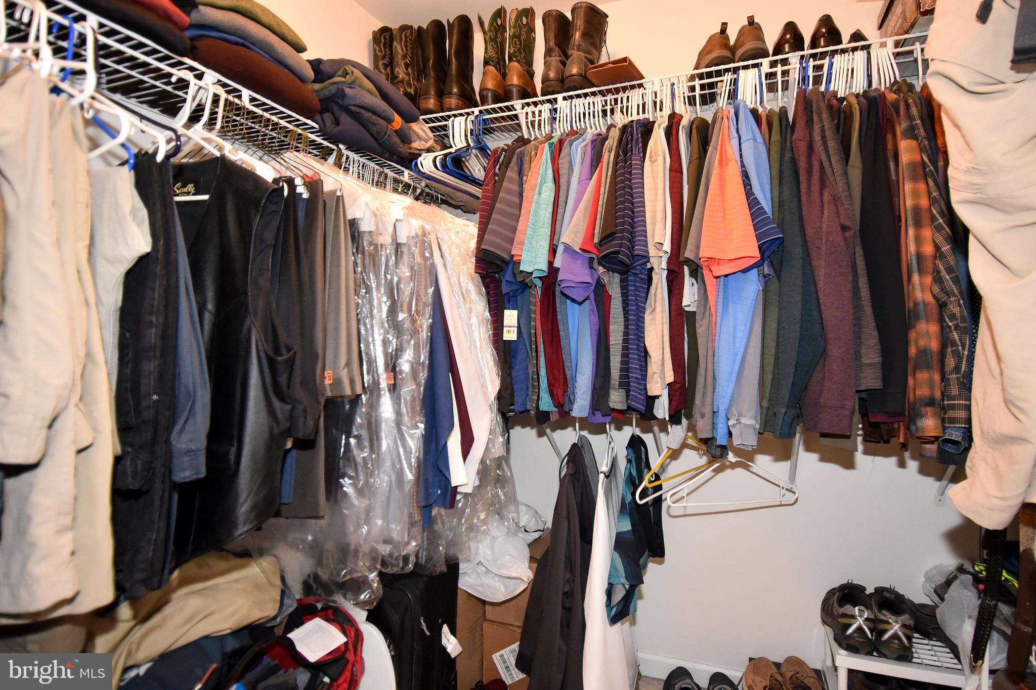 SOUTH RIDING - Residential Lease