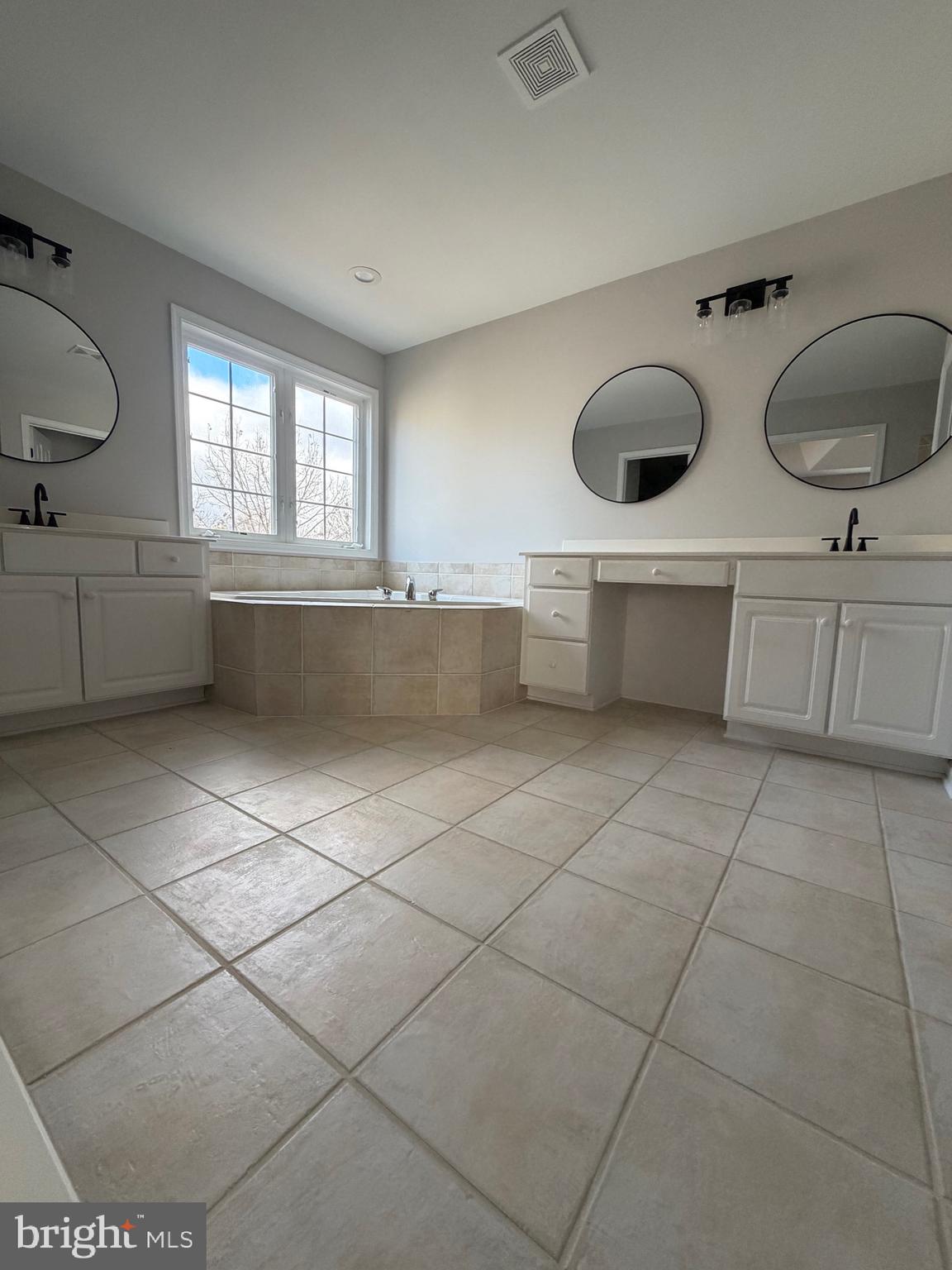 WHITE'S MILL - Residential Lease