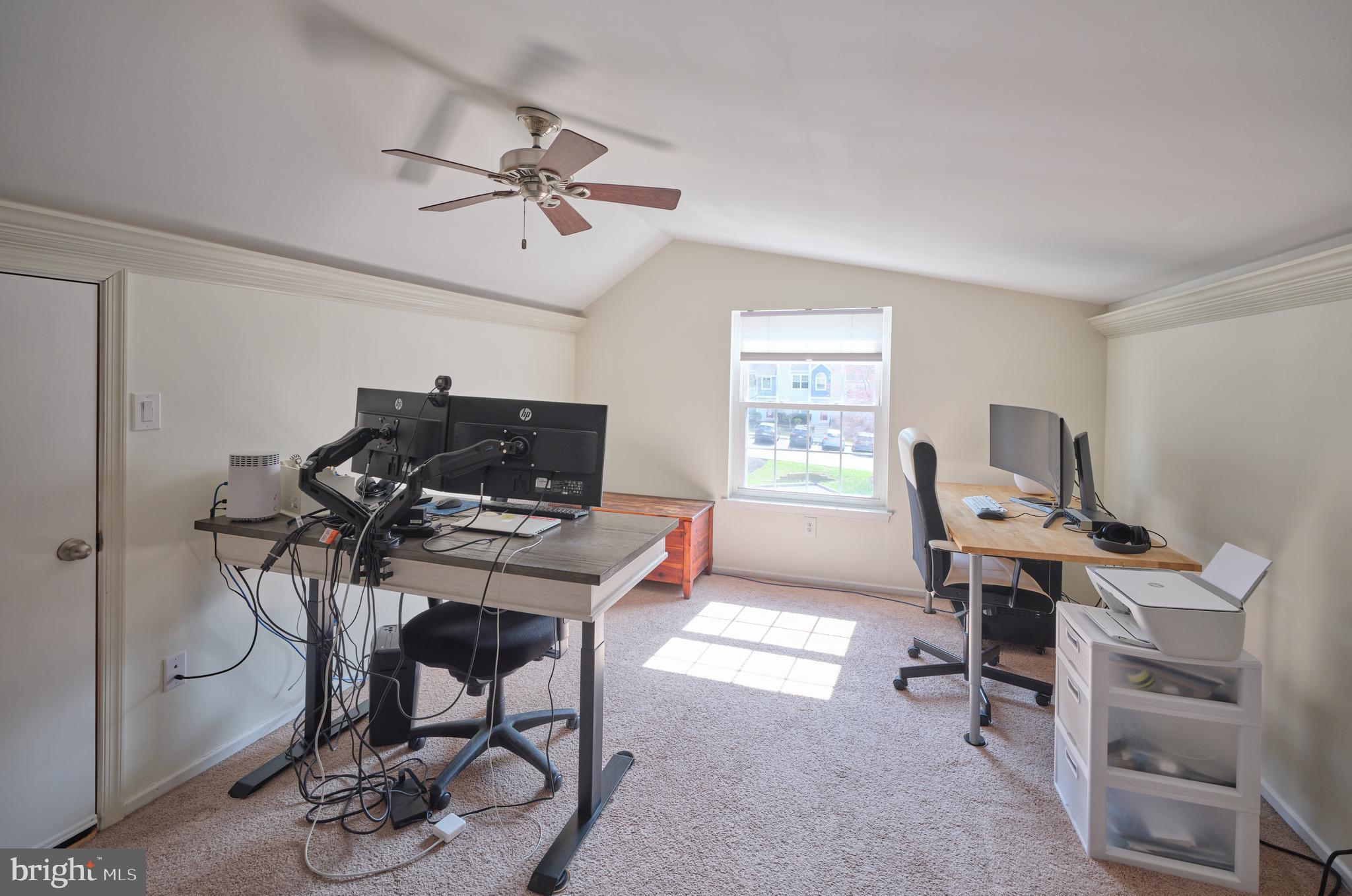 SAW MILL VALLEY - Residential