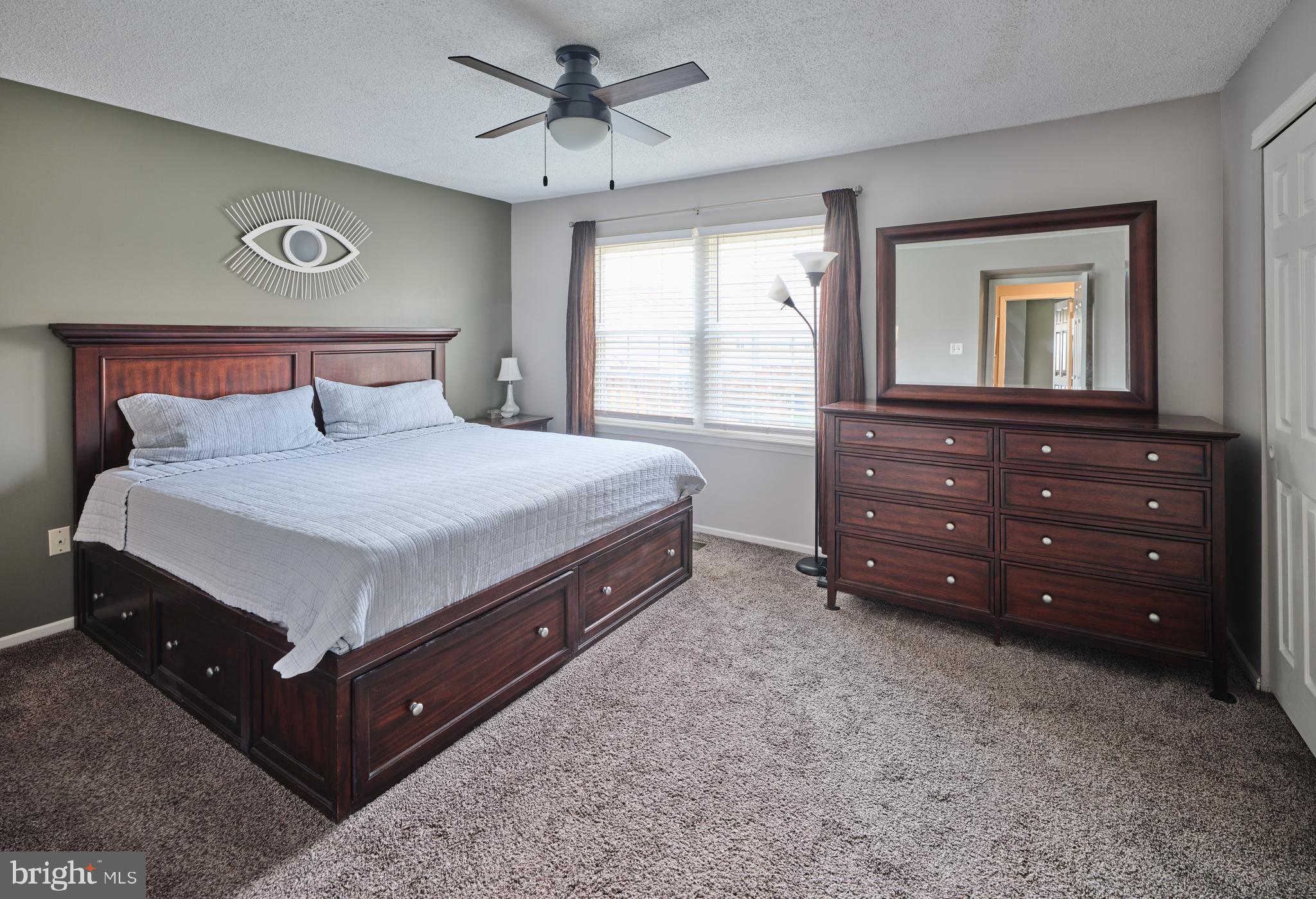 SAW MILL VALLEY - Residential