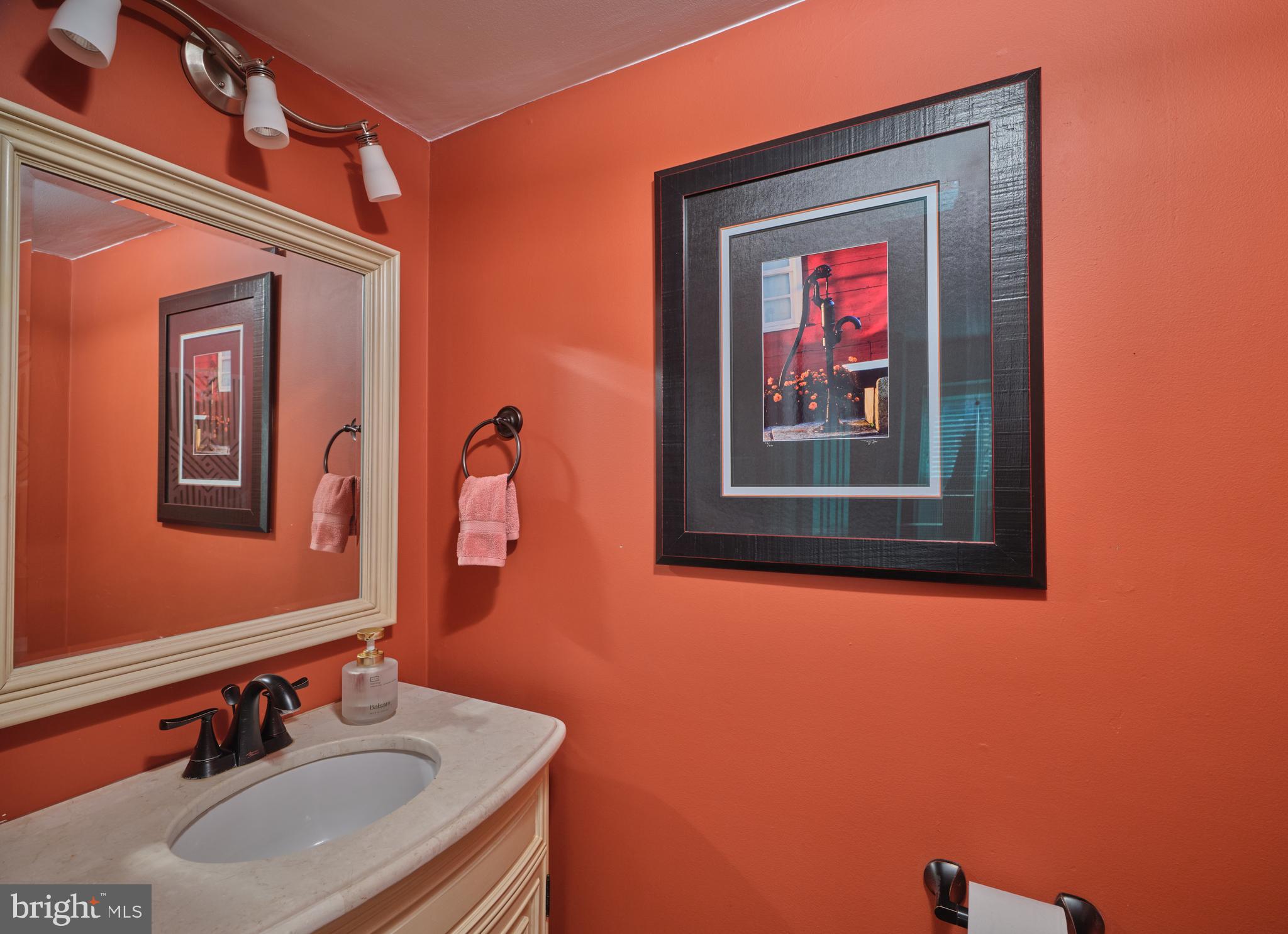 SAW MILL VALLEY - Residential