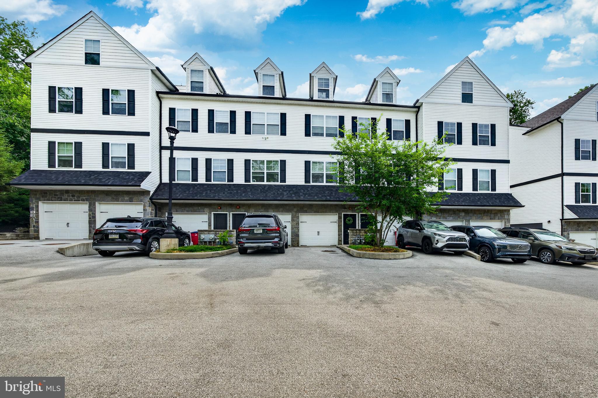 123 COLWELL LANE