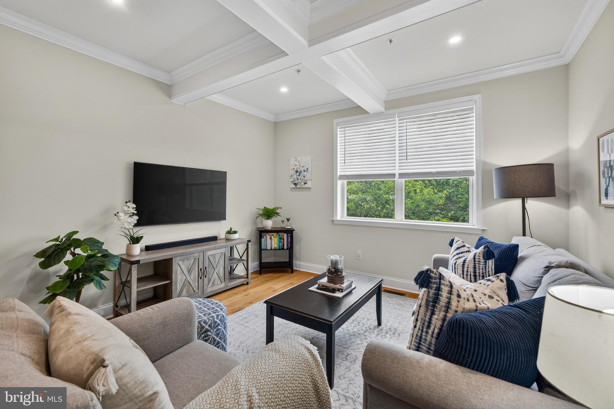 123 COLWELL LANE
