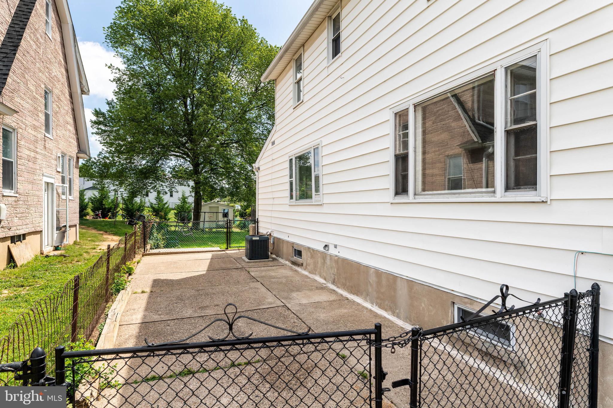 CORNWELL HGTS - Residential