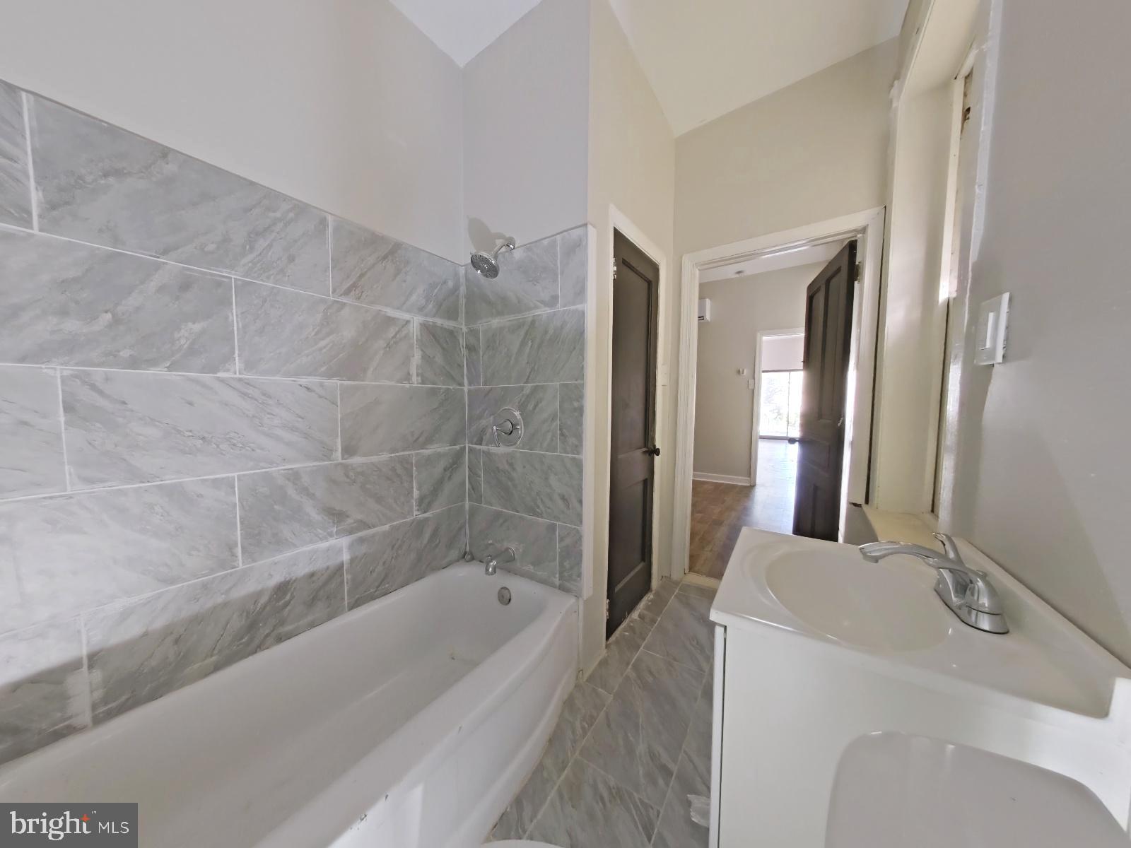 GERMANTOWN - Residential Income