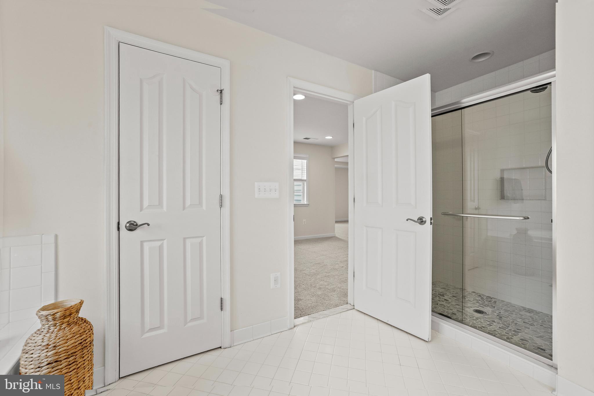 COLONIAL FORGE - Residential