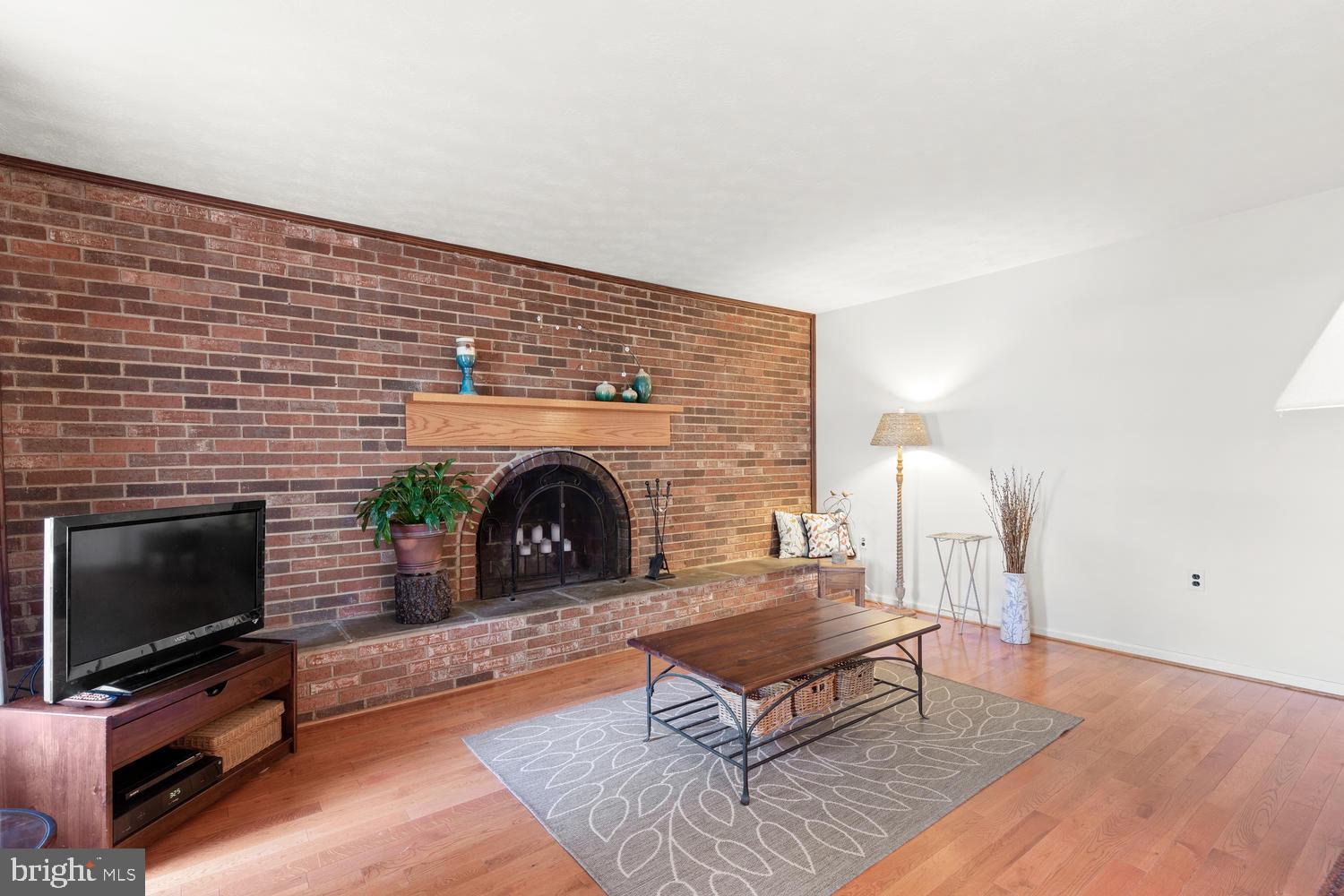 NORBECK ESTATES - Residential