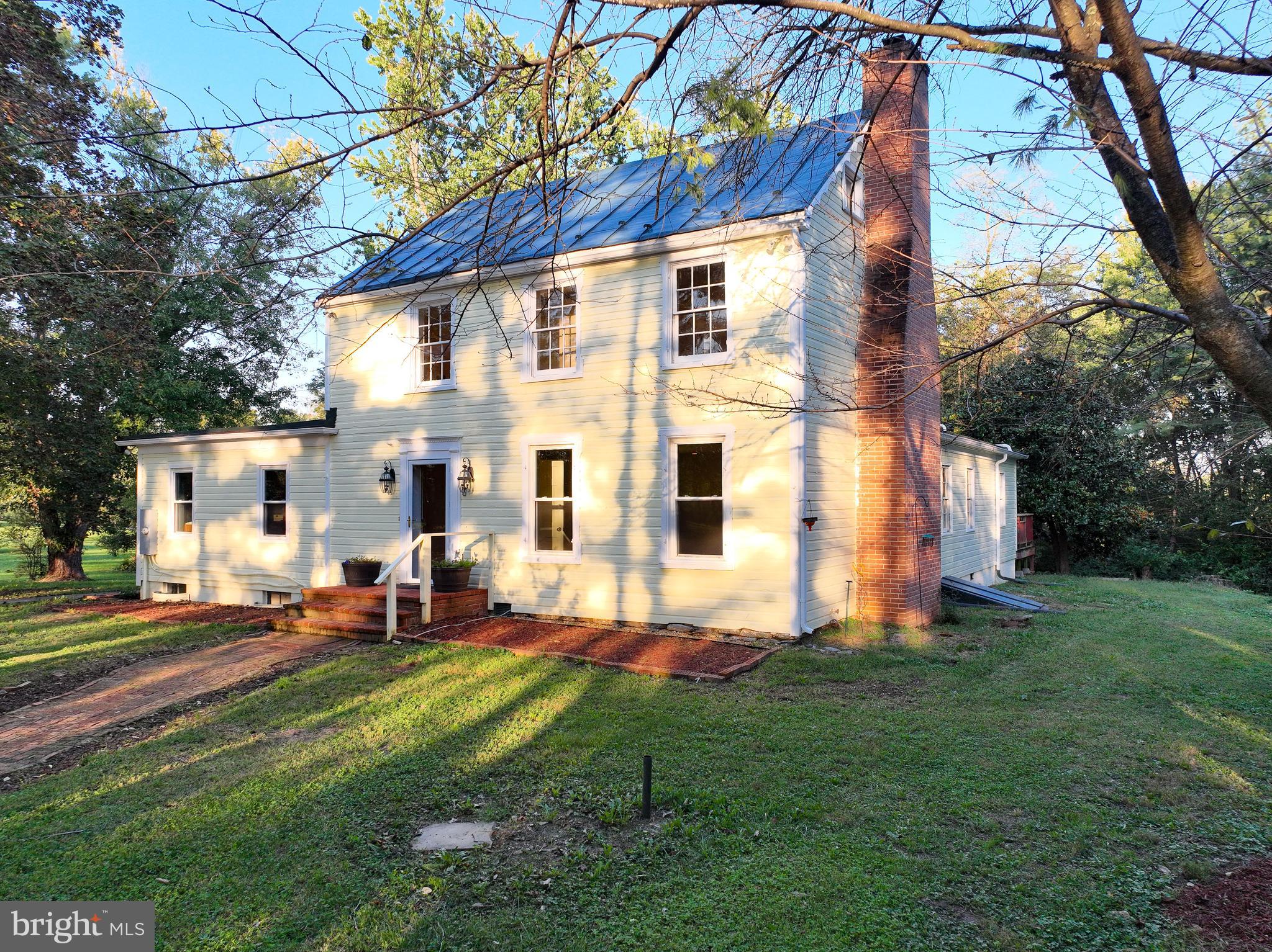 SUMMIT POINT - Residential