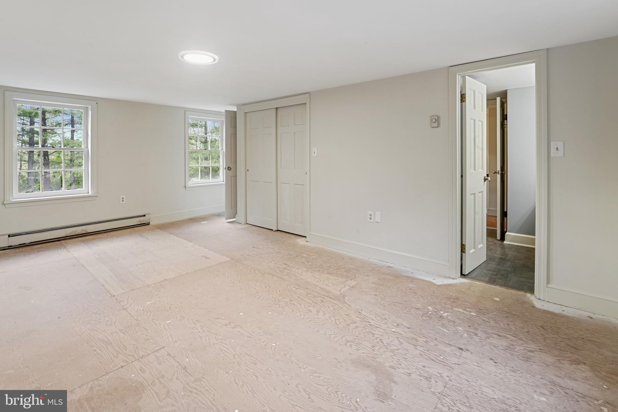 SUMMIT POINT - Residential