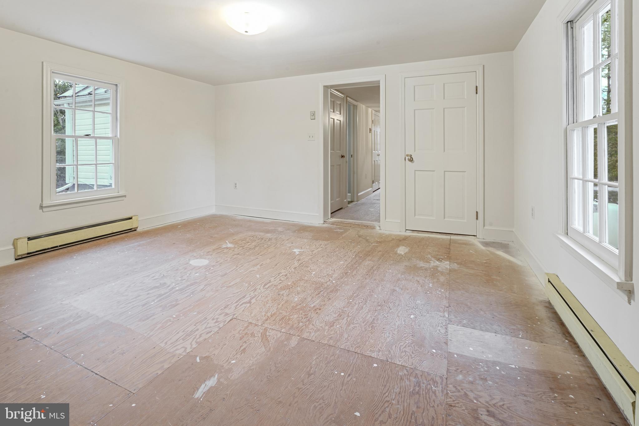 SUMMIT POINT - Residential