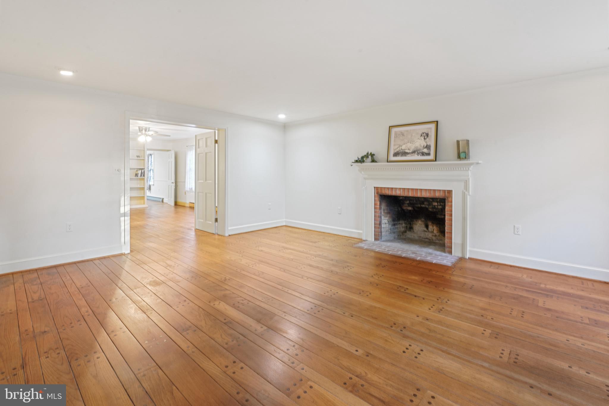 SUMMIT POINT - Residential