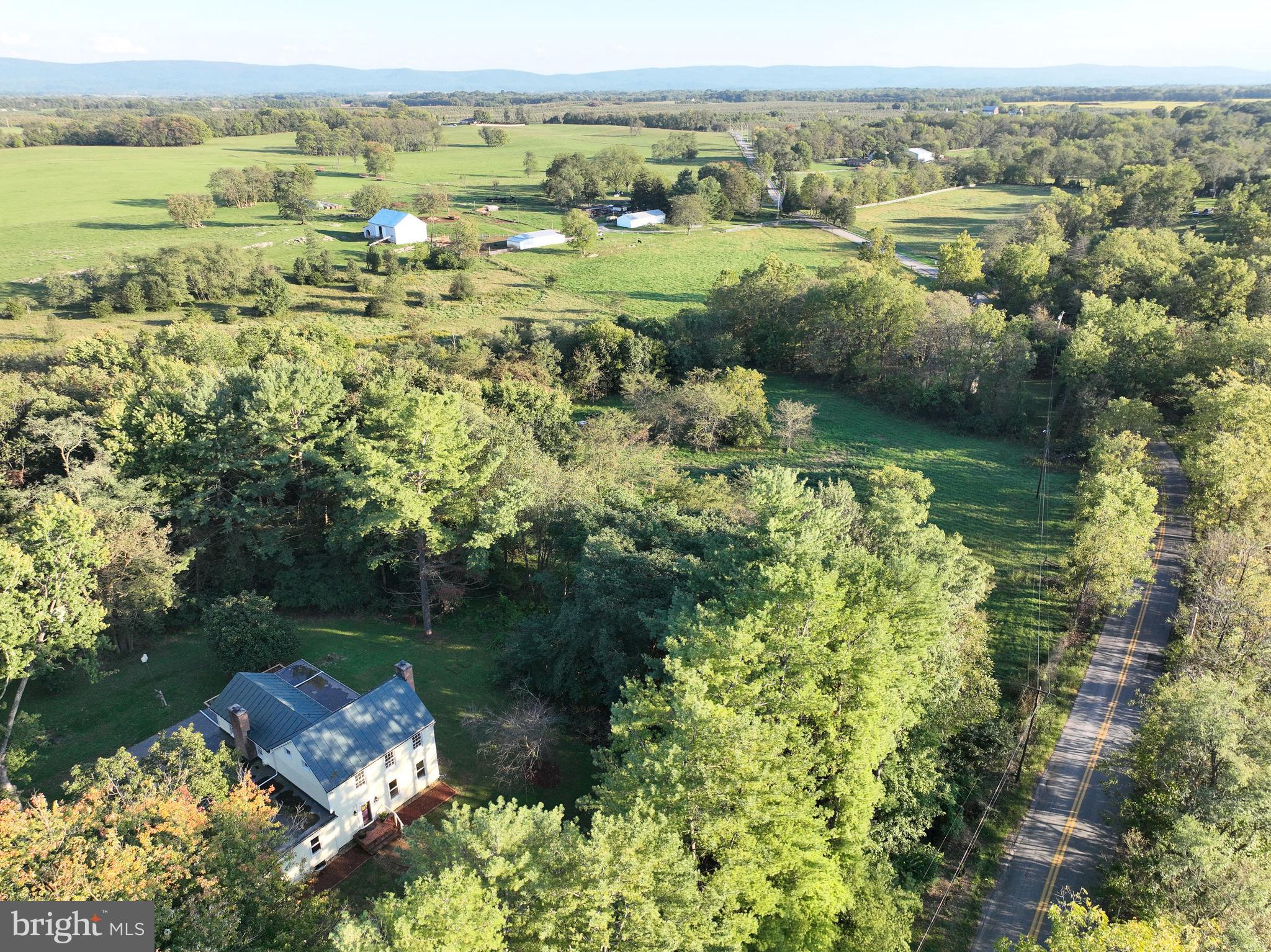 SUMMIT POINT - Residential