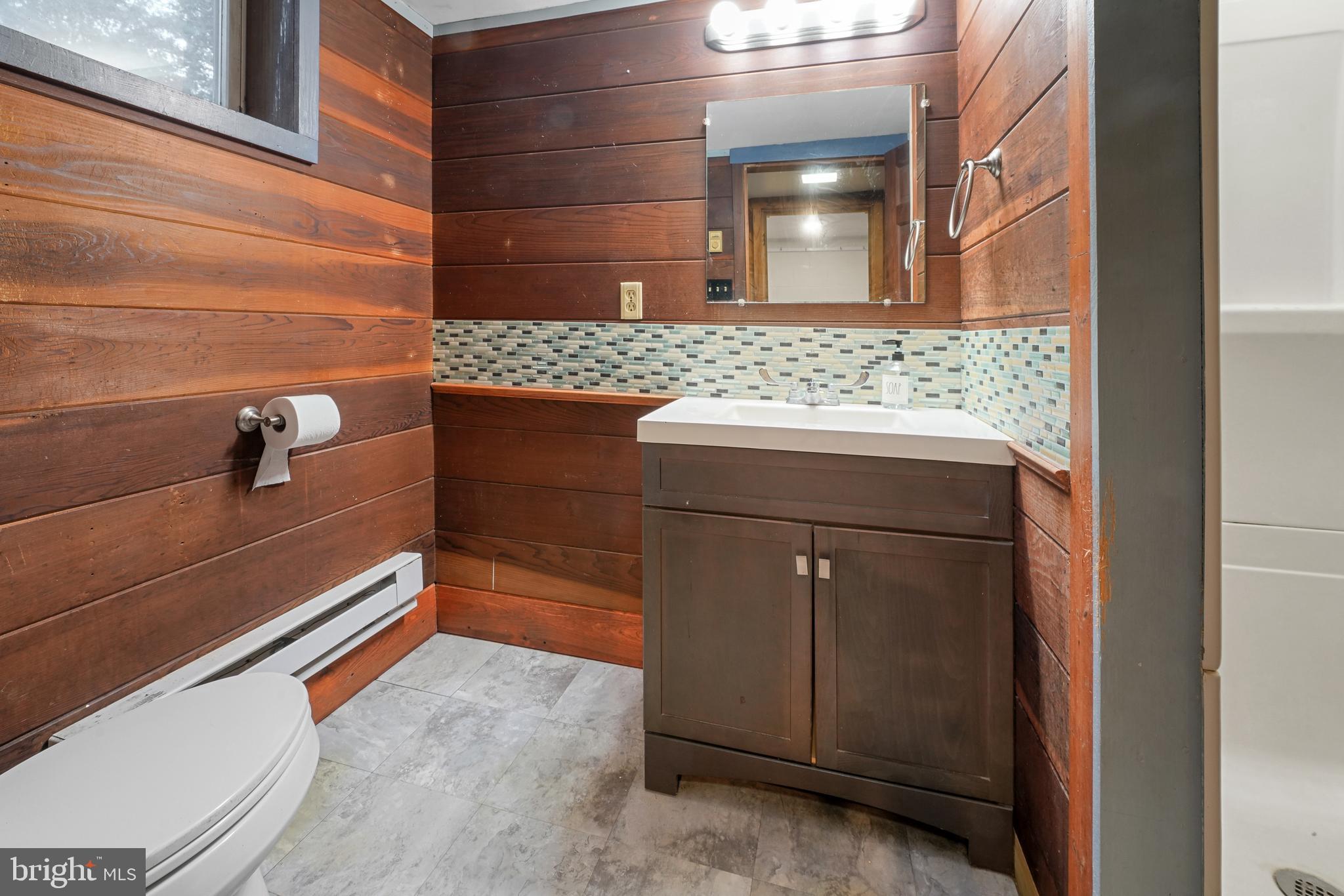 SUMMIT POINT - Residential