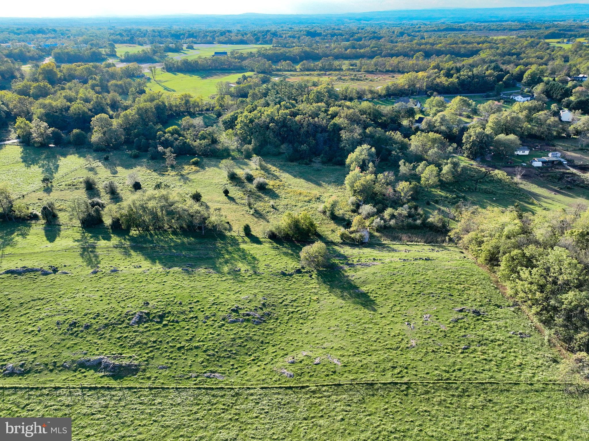 SUMMIT POINT - Residential