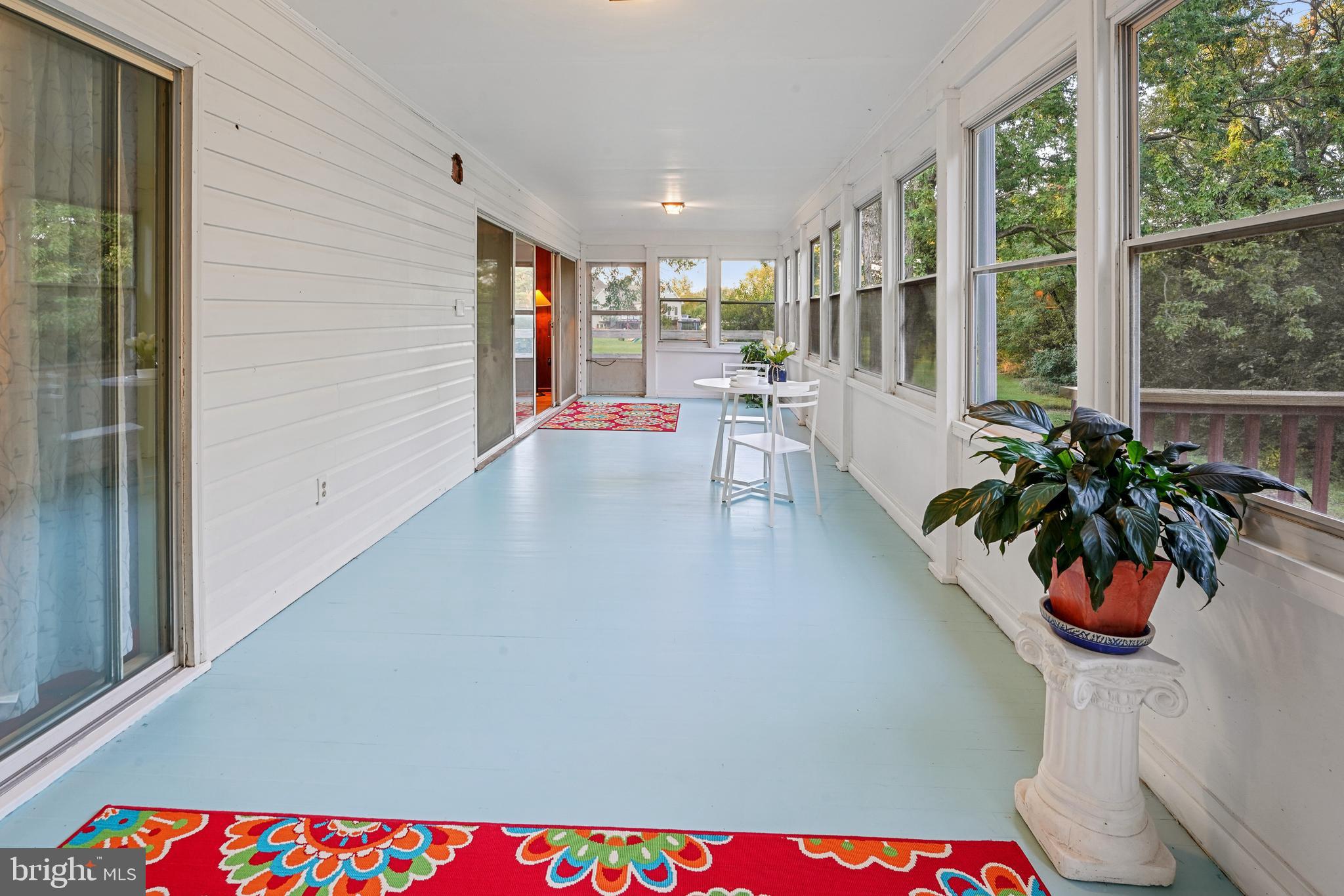 SUMMIT POINT - Residential