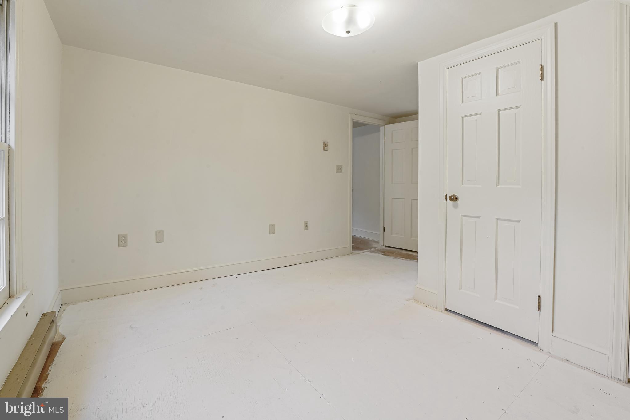 SUMMIT POINT - Residential