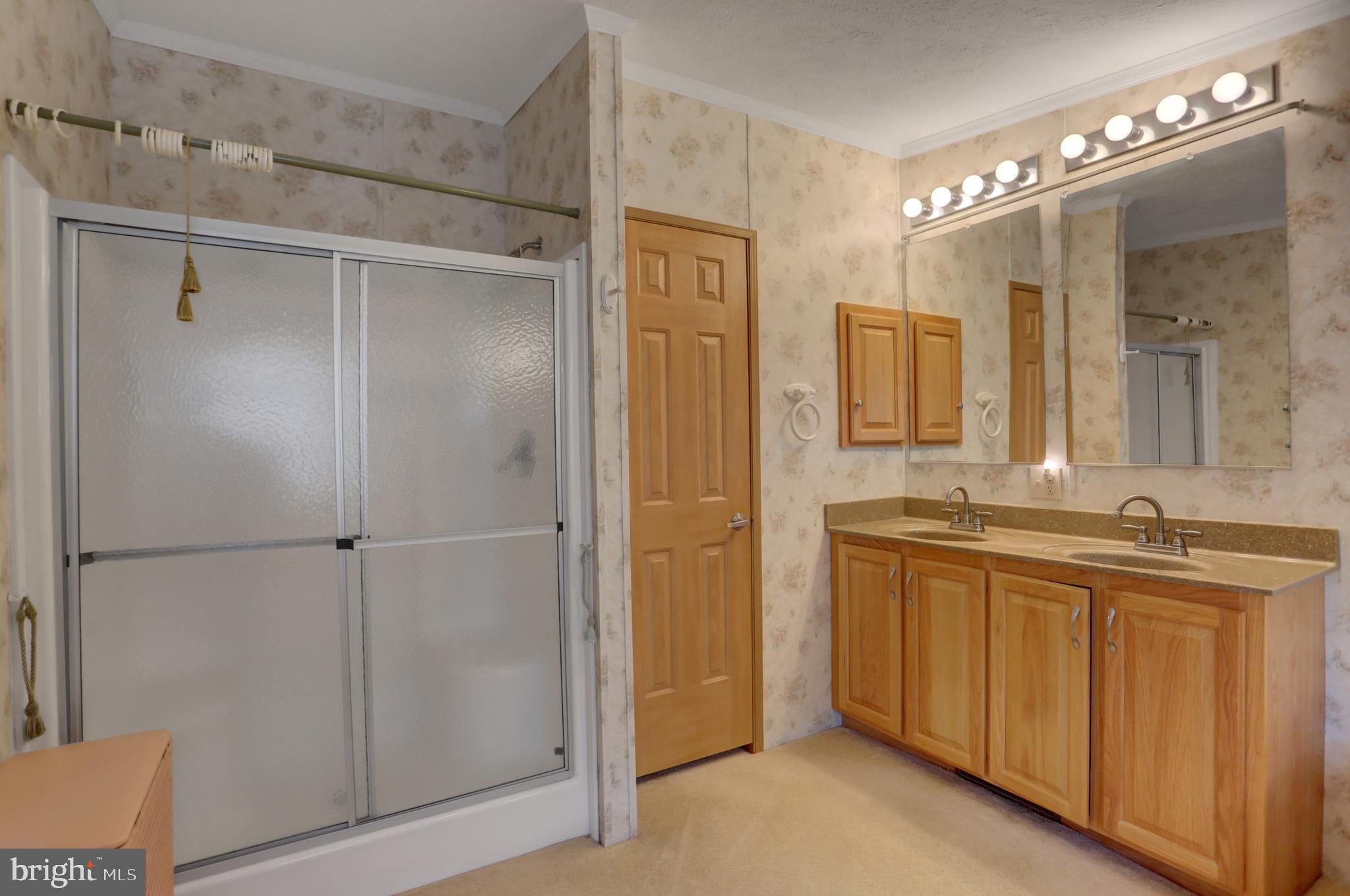 SHIPPENSBURG VILLAGE - Residential