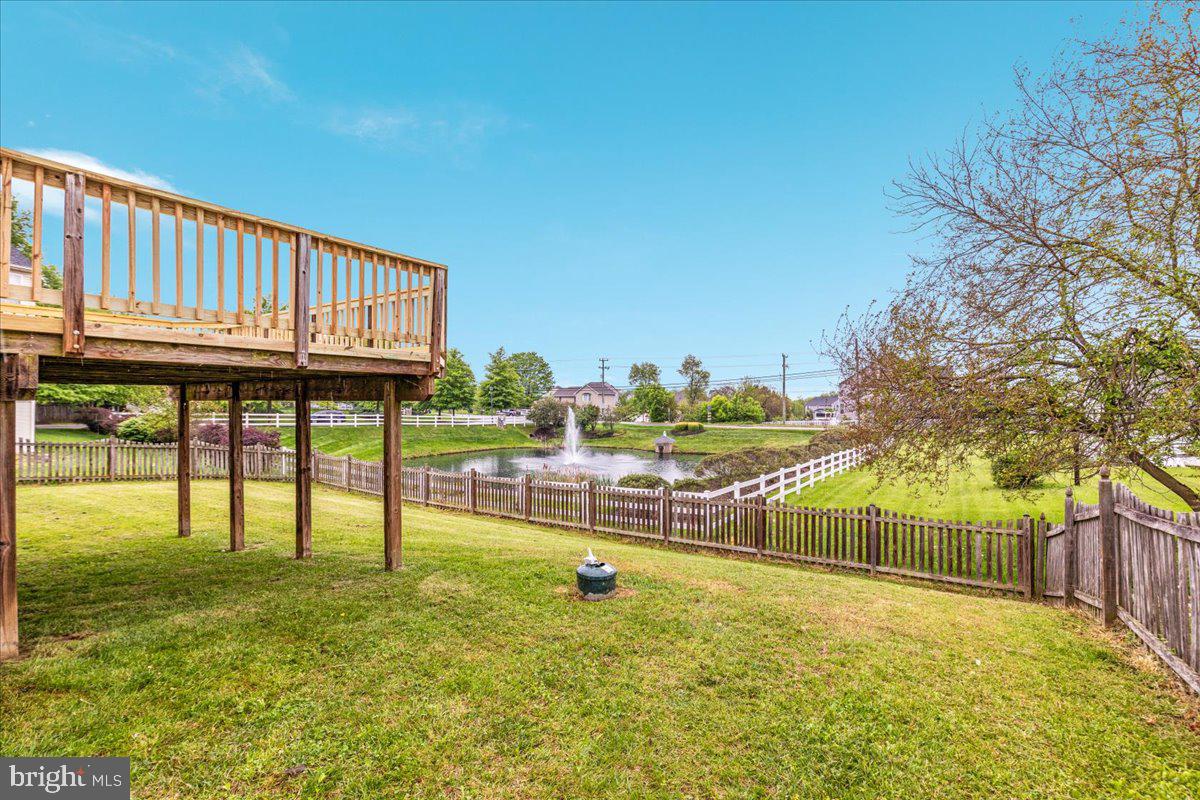 NEW TOWN MEADOWS - Residential