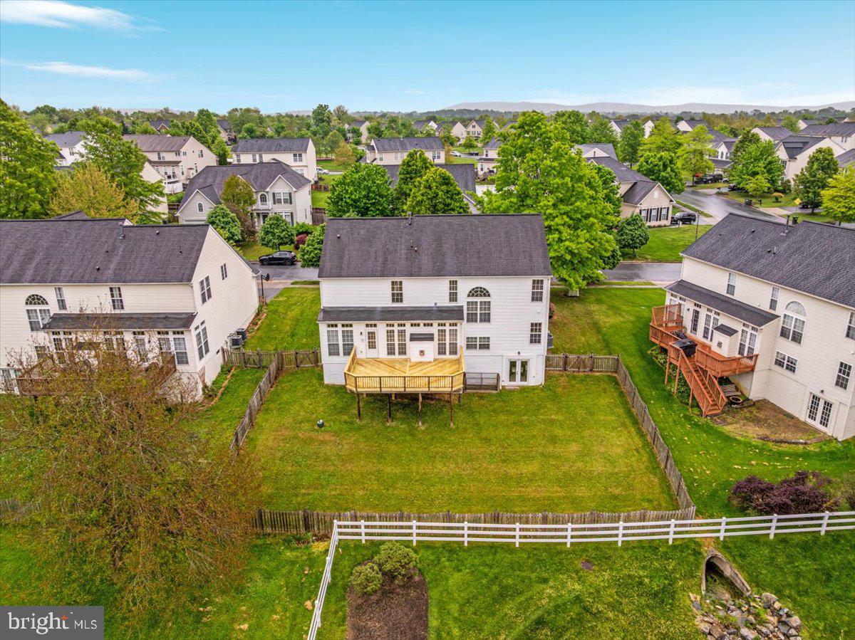 NEW TOWN MEADOWS - Residential