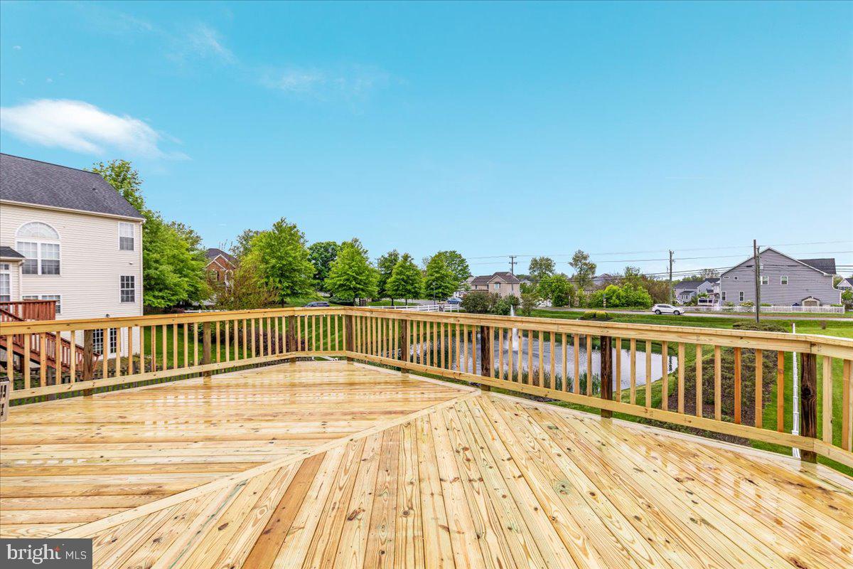 NEW TOWN MEADOWS - Residential