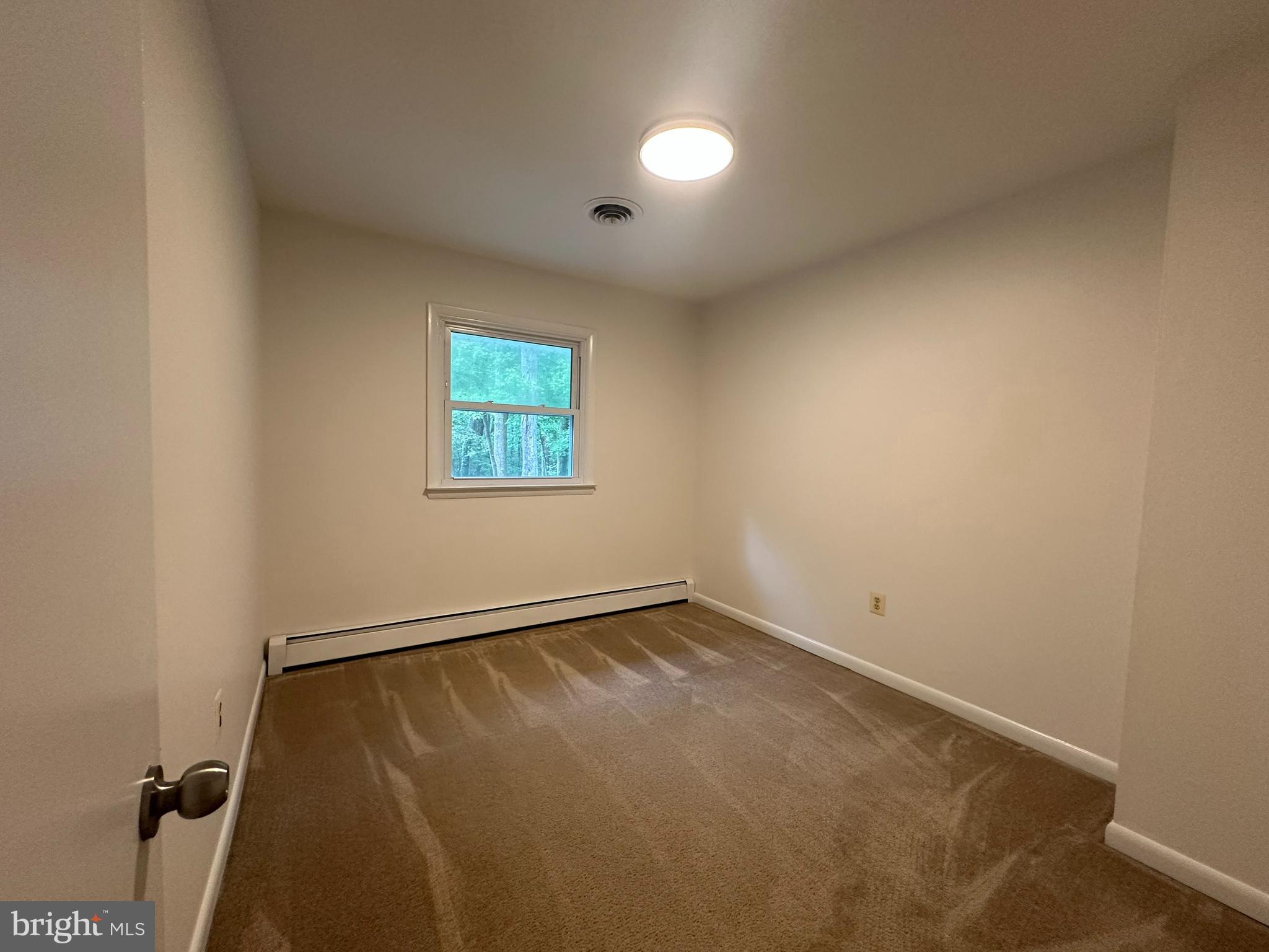 FERRY LANDING WOODS - Residential Lease