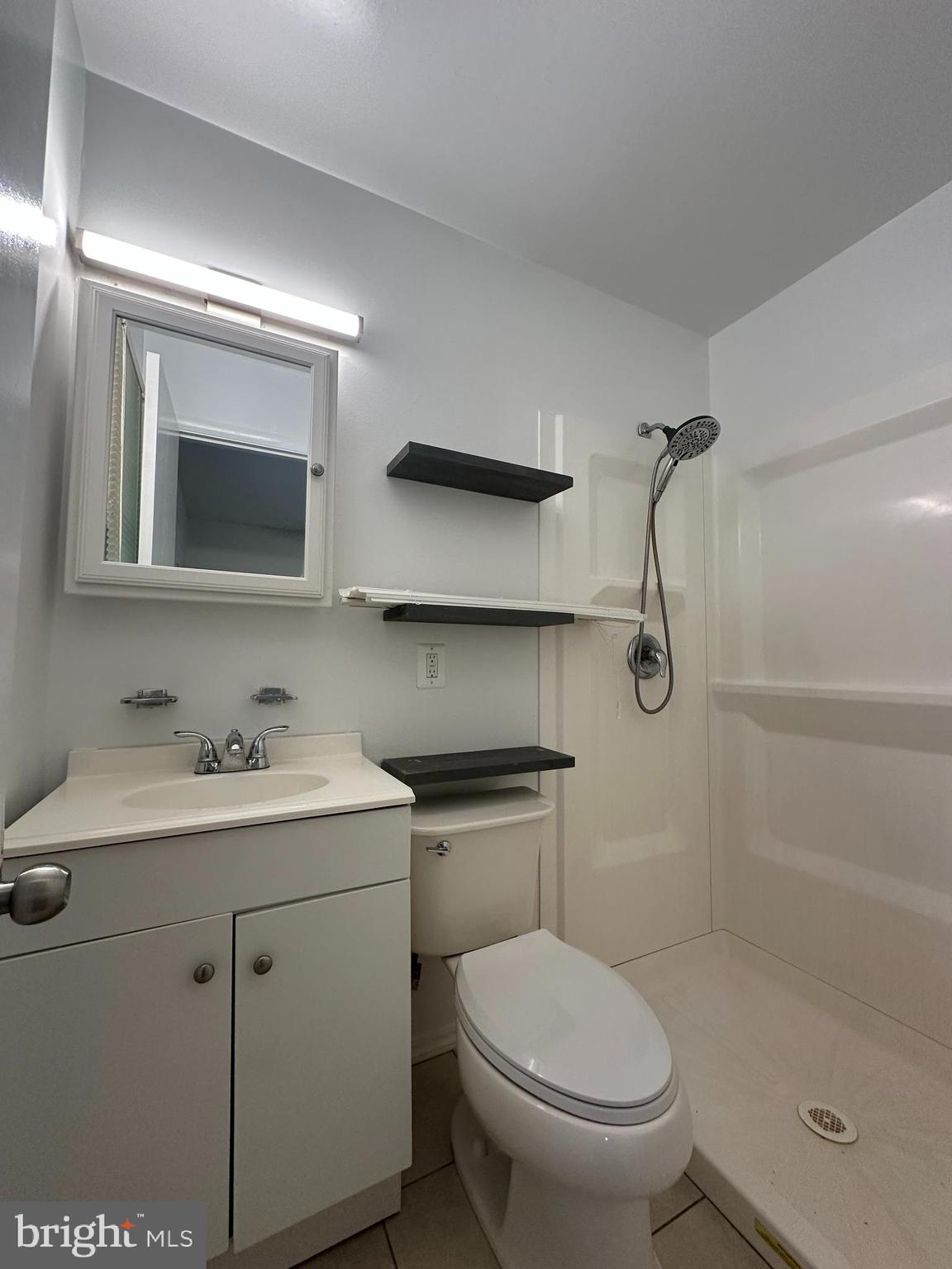 FERRY LANDING WOODS - Residential Lease