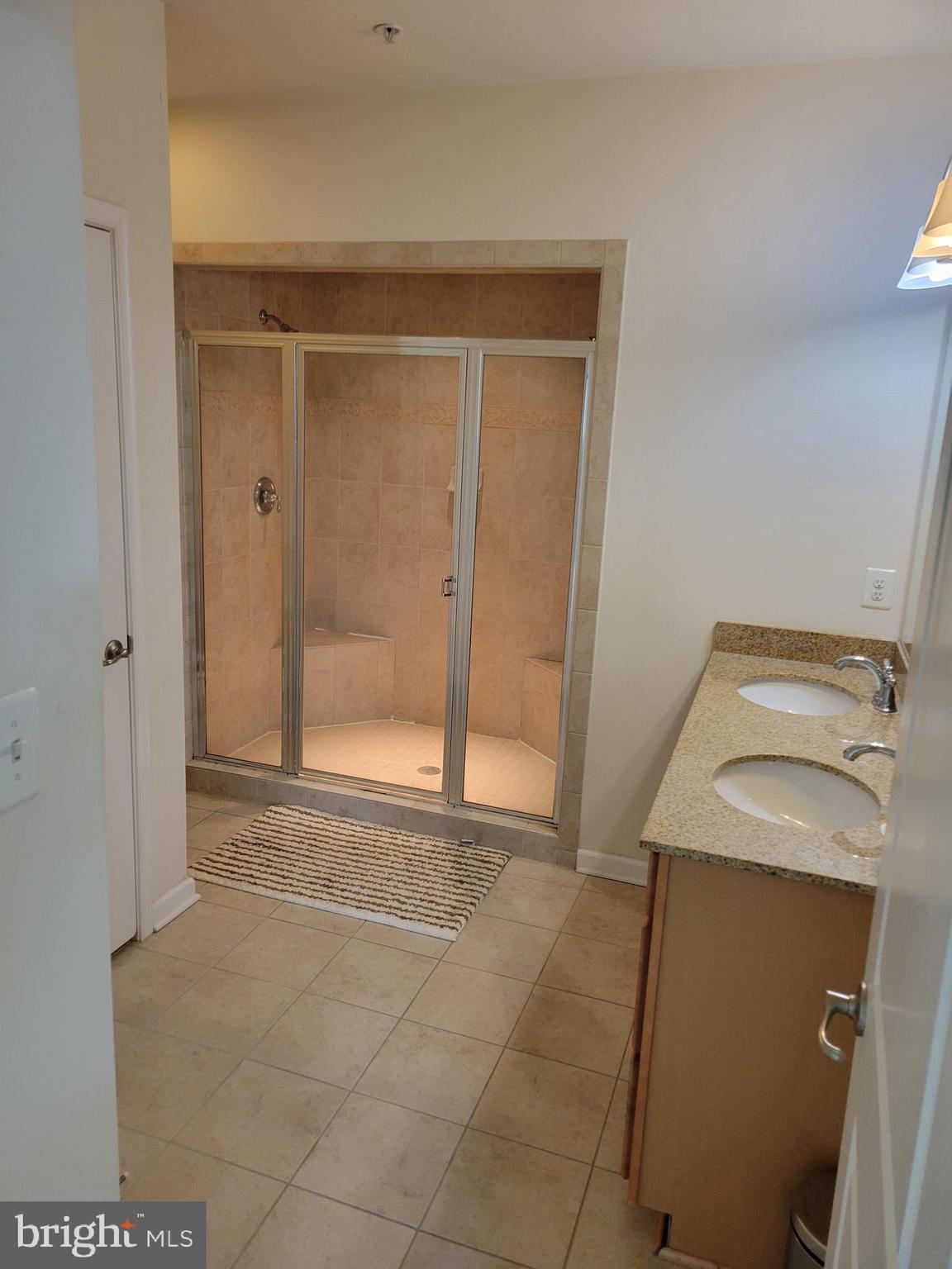 DISCOVERY SQUARE - Residential Lease