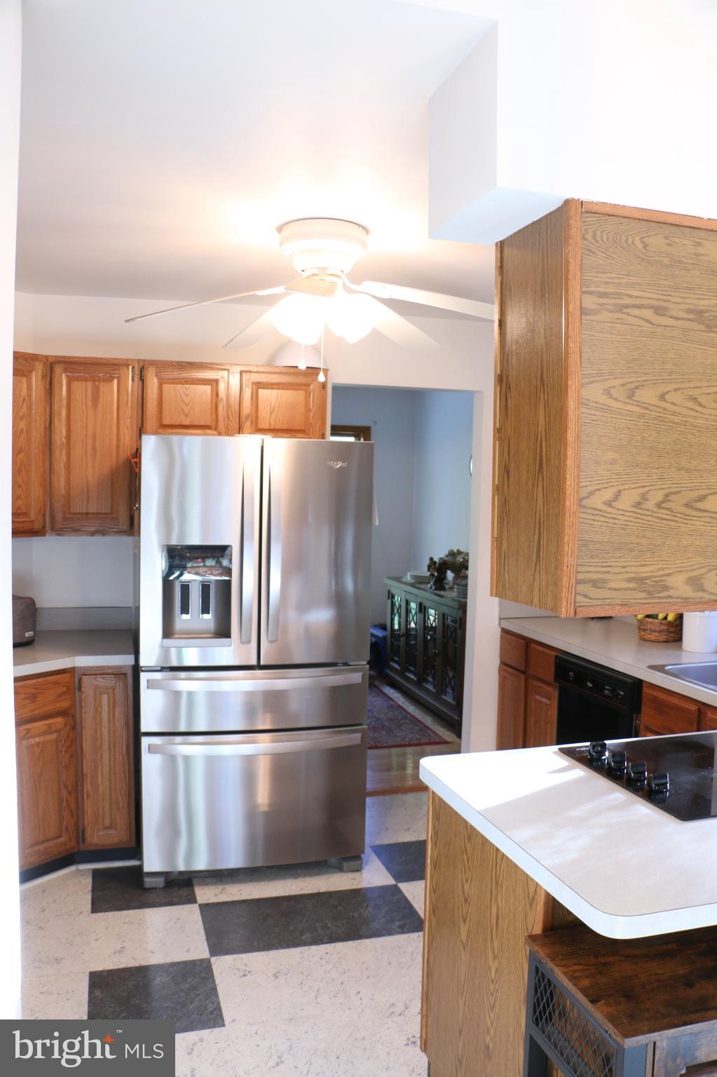 BROWNS MANOR - Residential