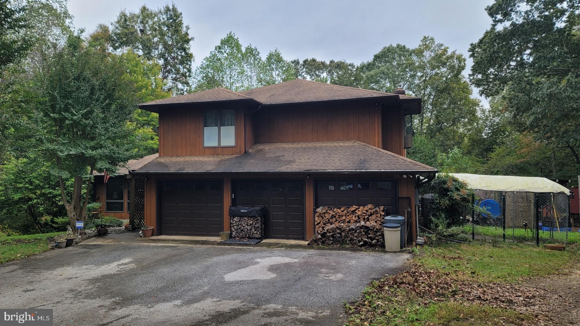 BROWNS MANOR - Residential