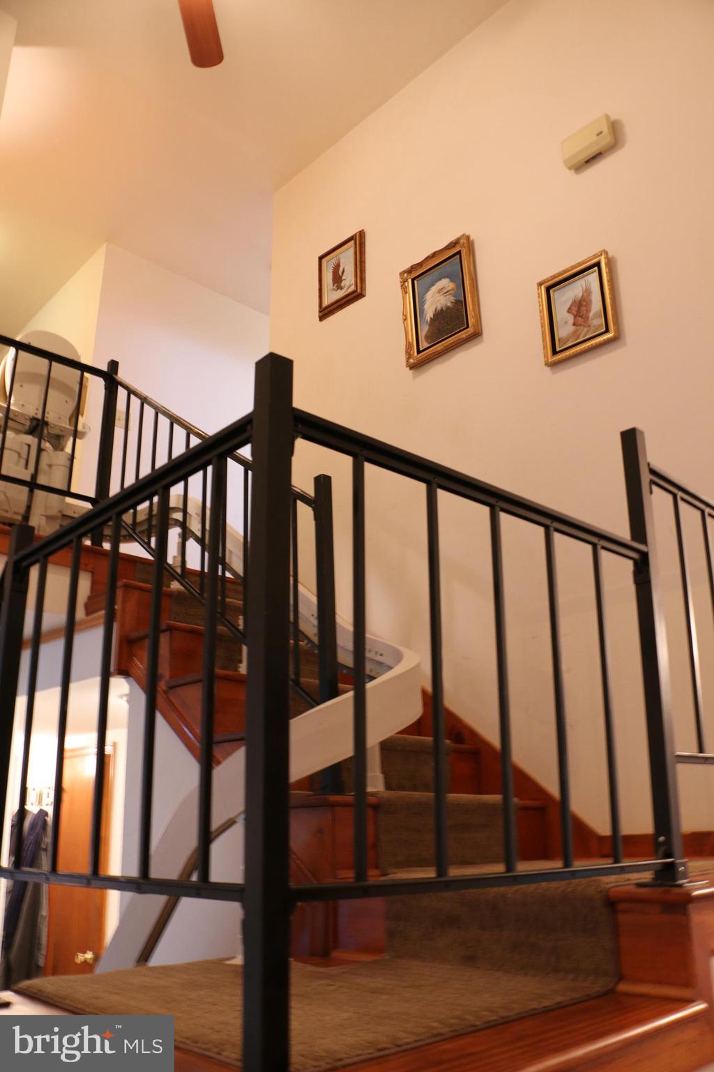 BROWNS MANOR - Residential