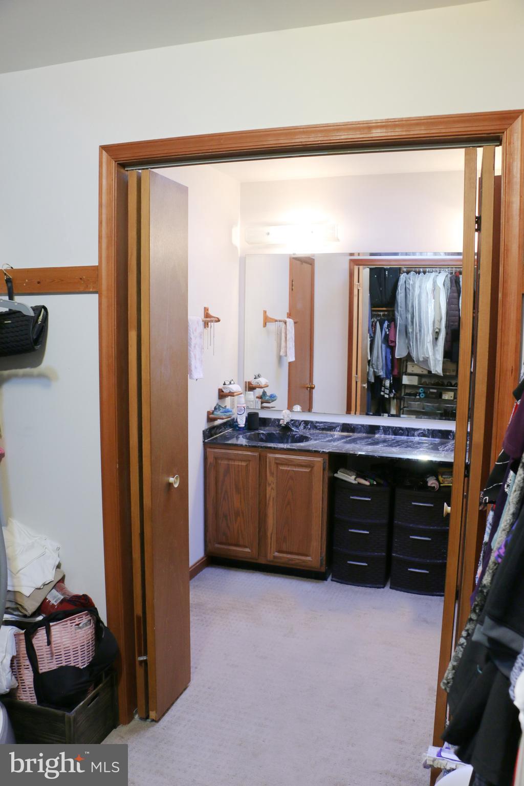 BROWNS MANOR - Residential