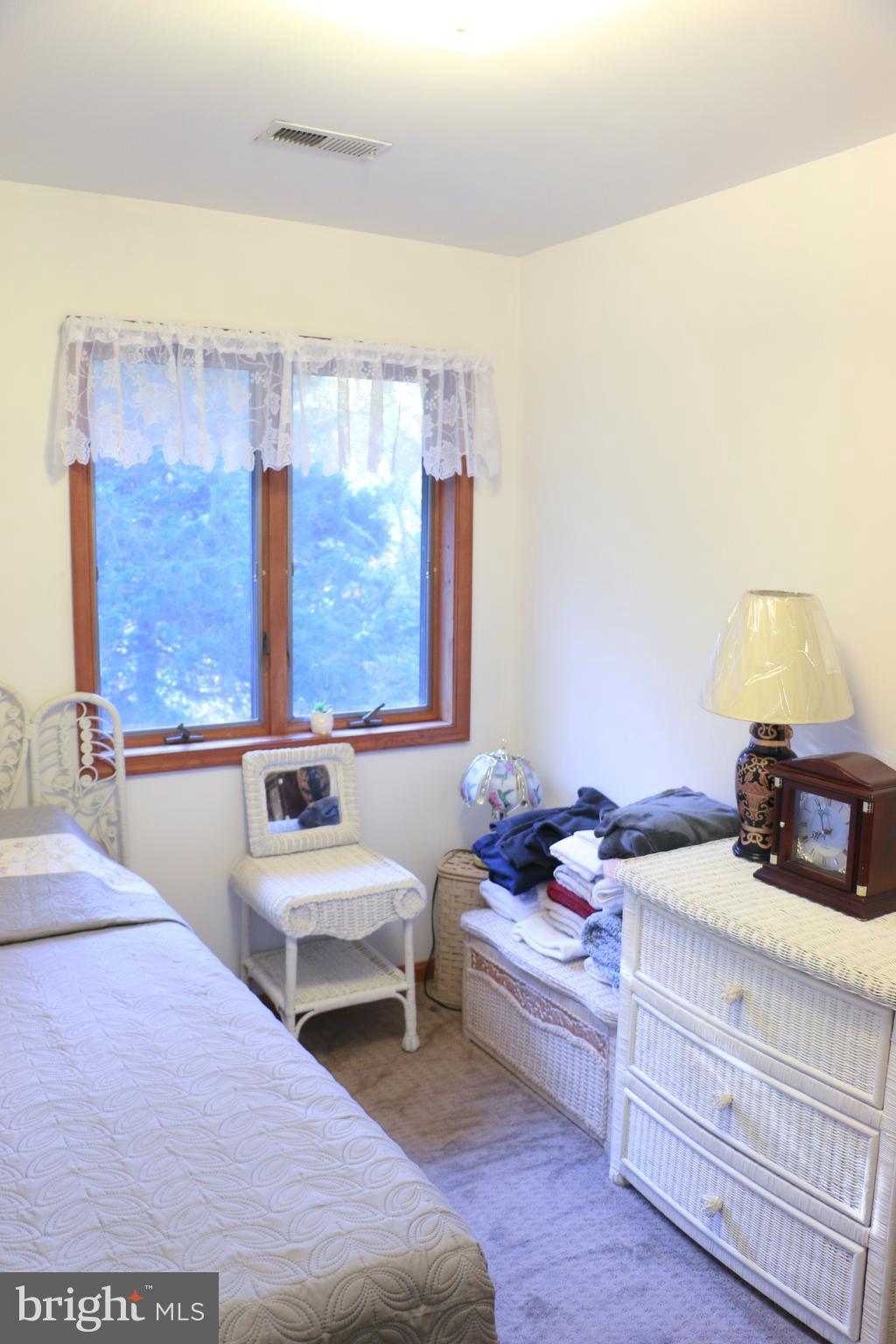 BROWNS MANOR - Residential