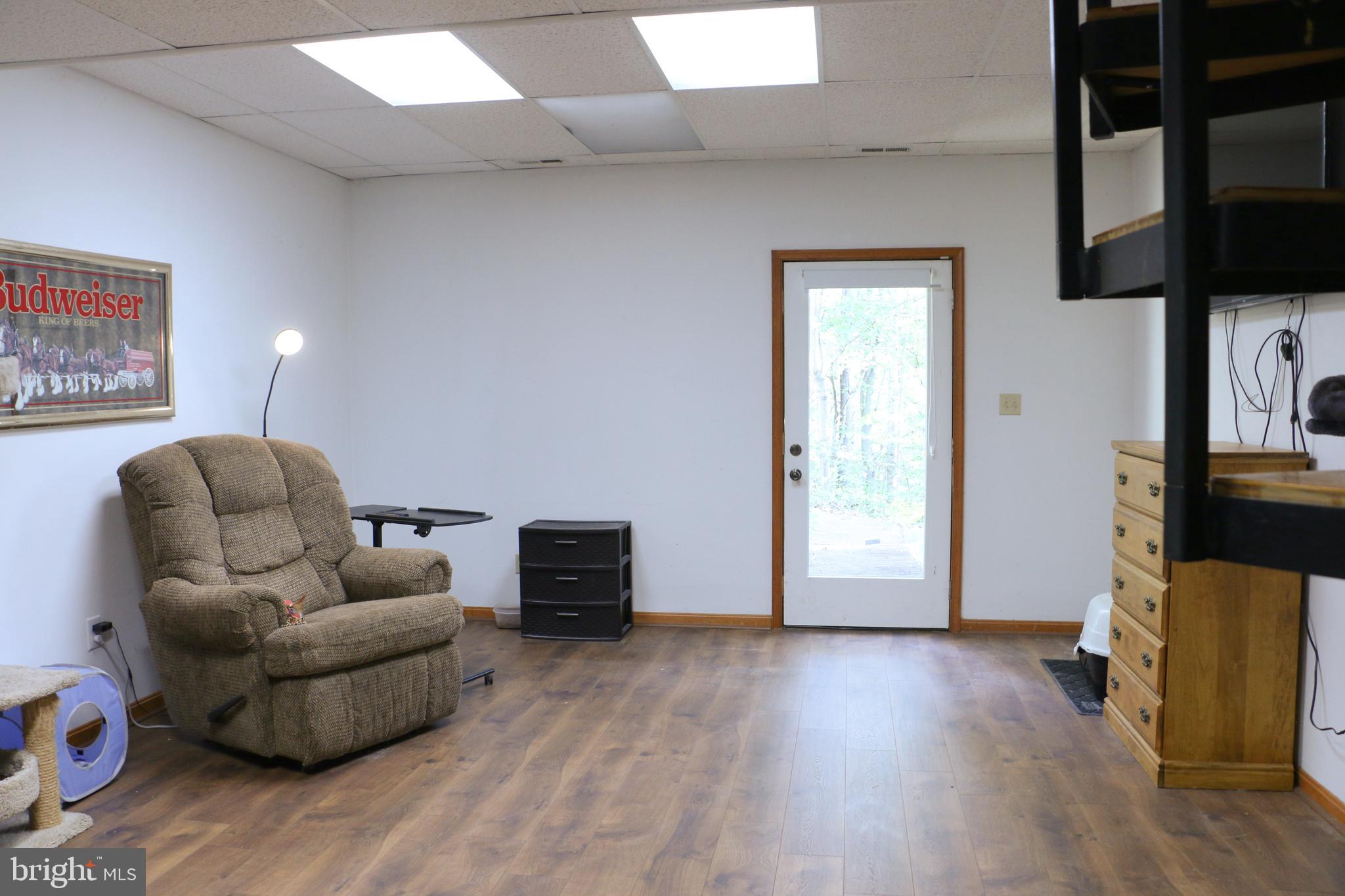 BROWNS MANOR - Residential