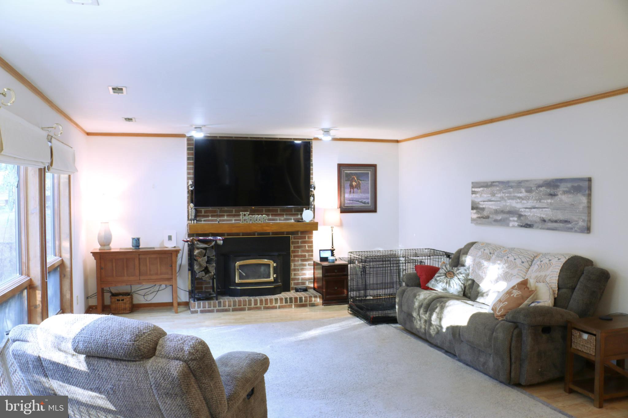 BROWNS MANOR - Residential