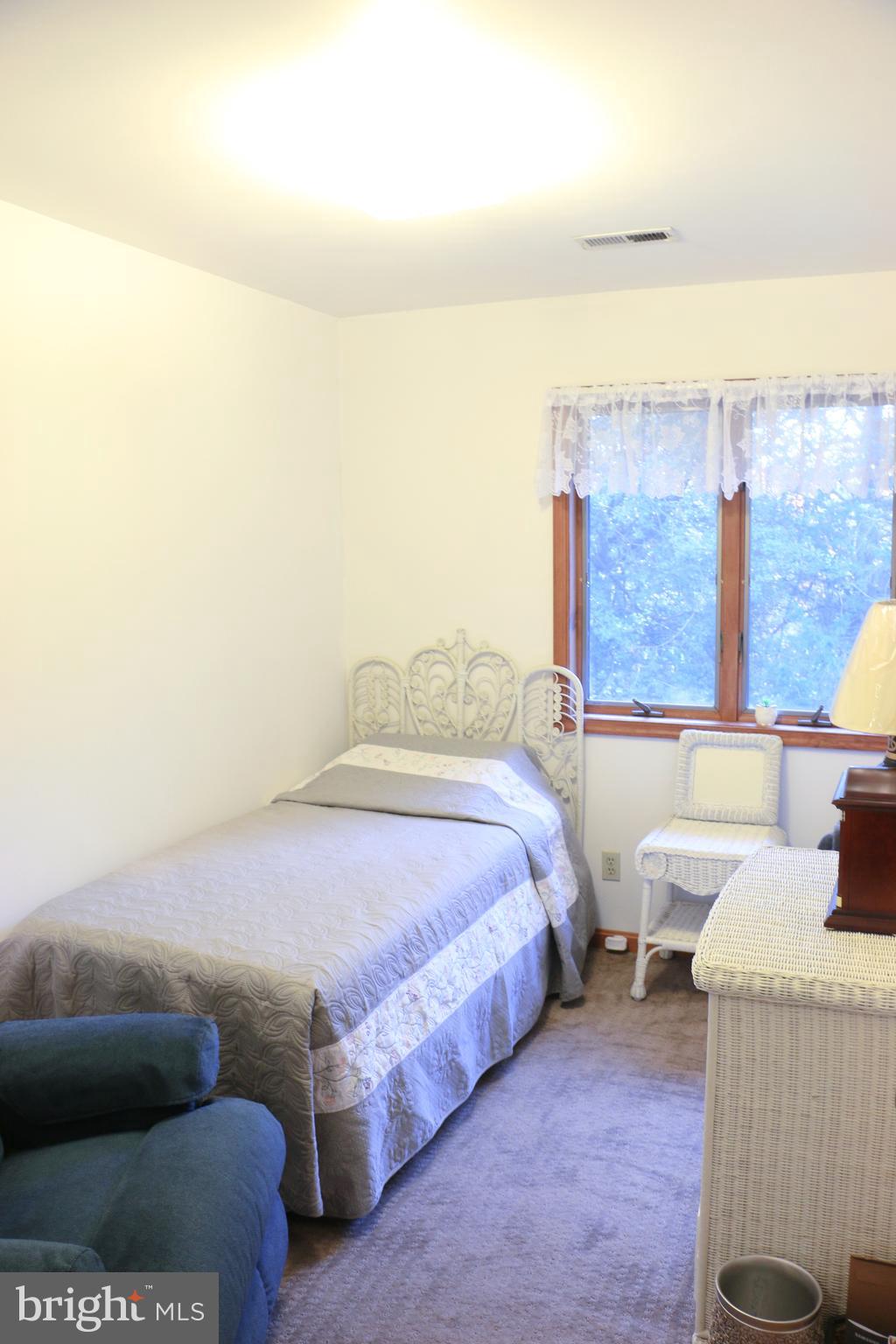 BROWNS MANOR - Residential