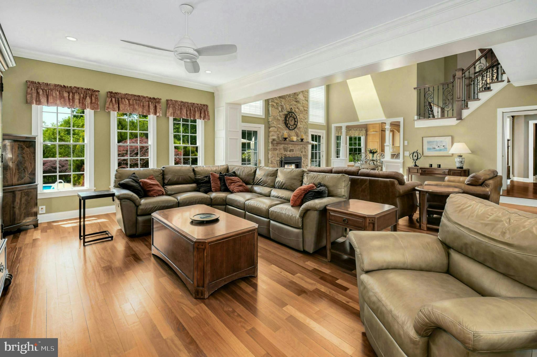 COUNTRY INN ESTATES - Residential