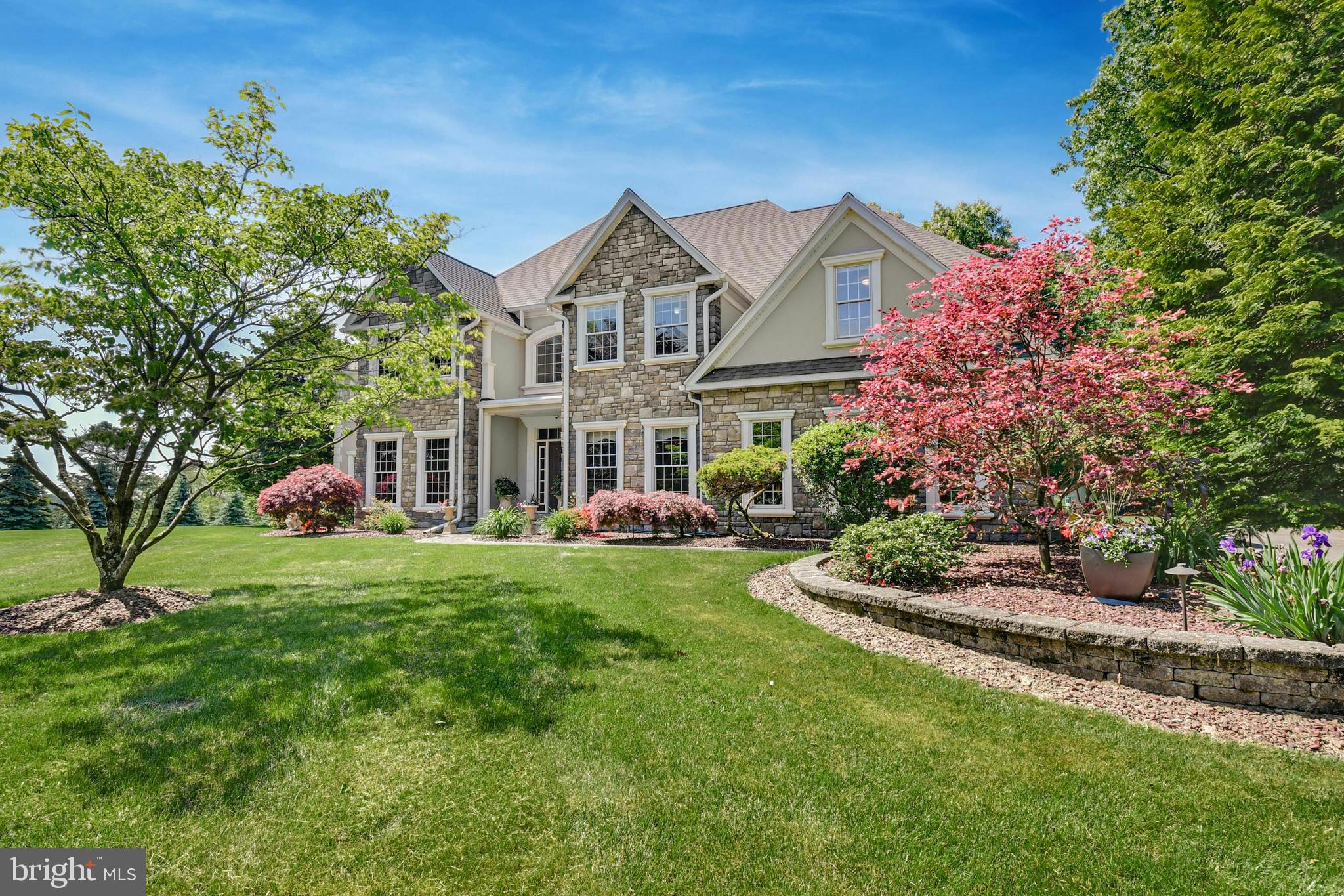 COUNTRY INN ESTATES - Residential